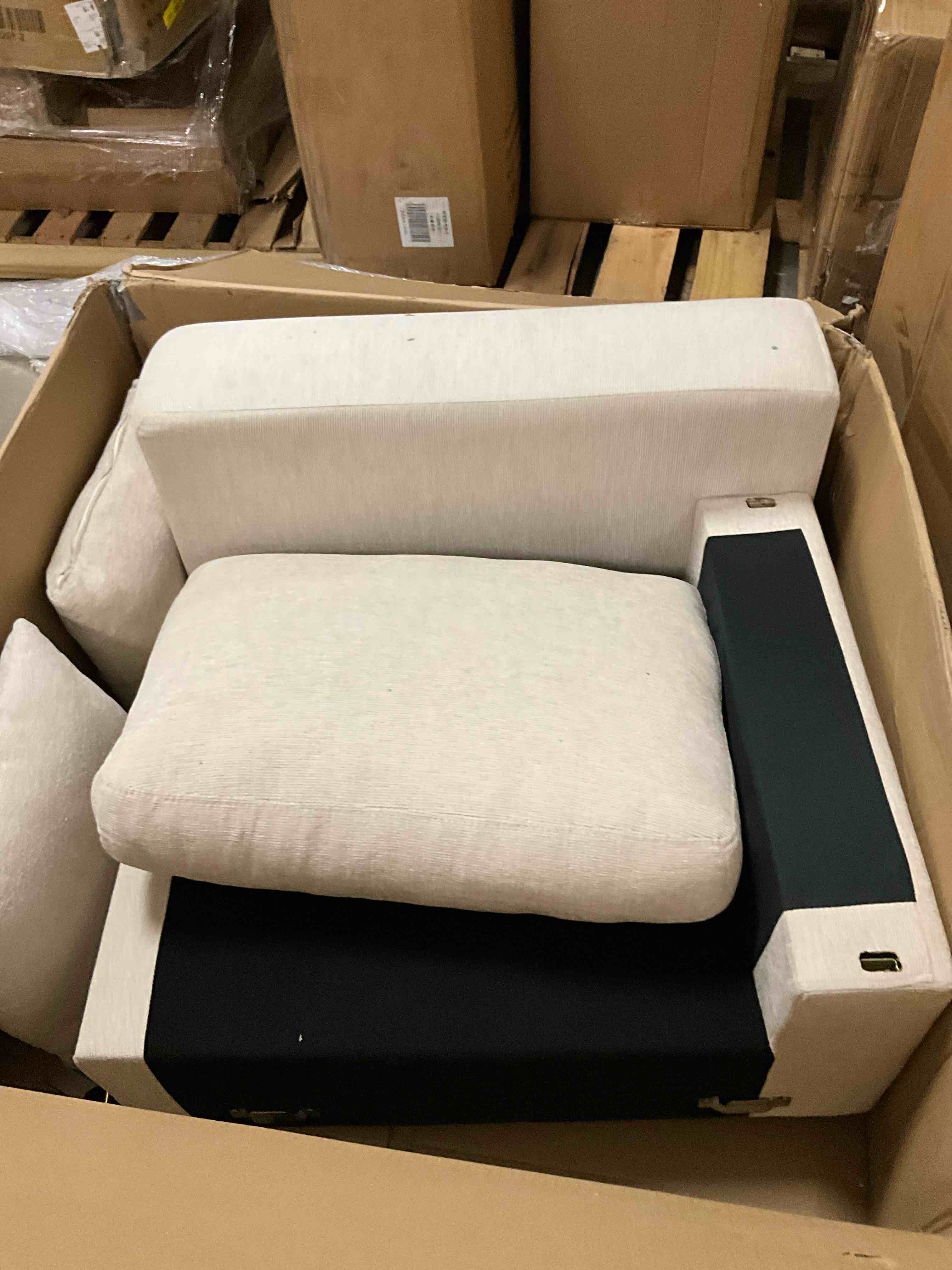 https://s3.amazonaws.com/lotting-images-prod/bidfta/BRN3969729_1778008775362.jpeg