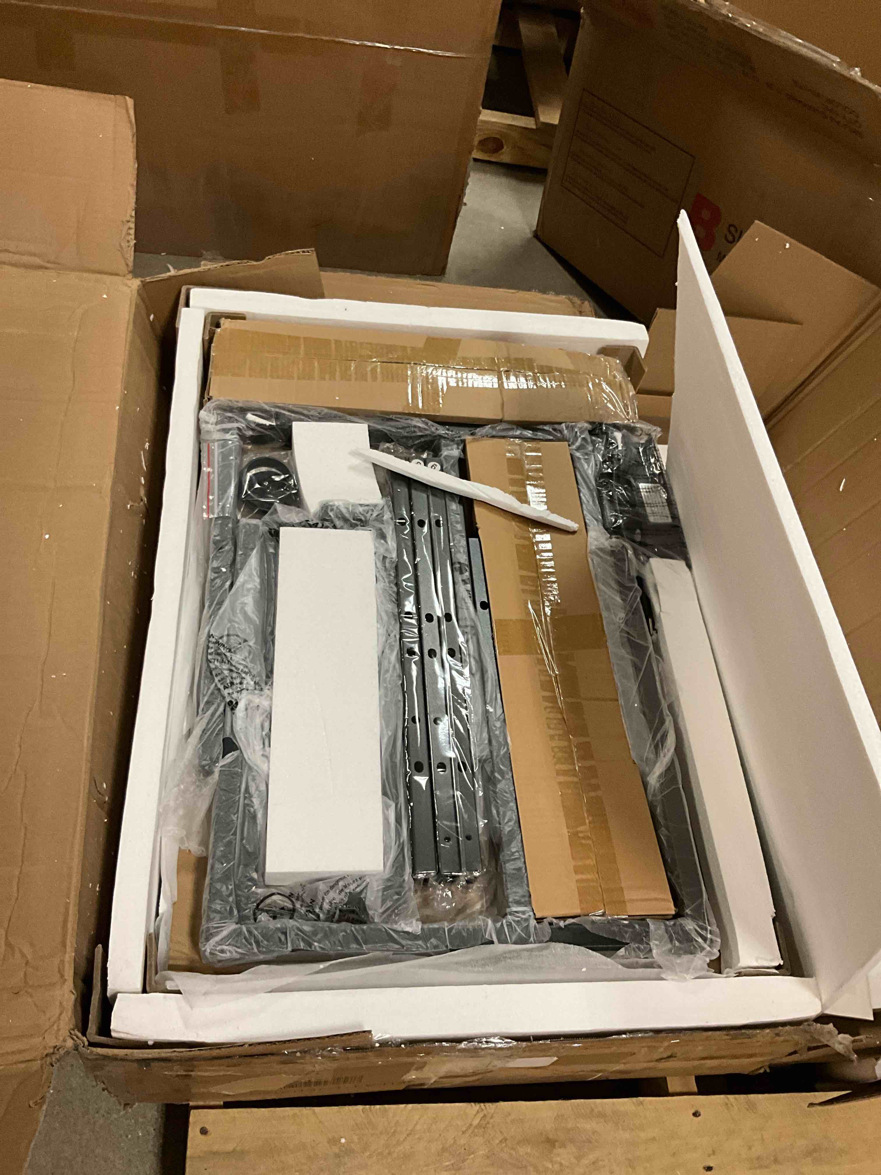 https://s3.amazonaws.com/lotting-images-prod/bidfta/BRN3969743_1778093792538.jpeg