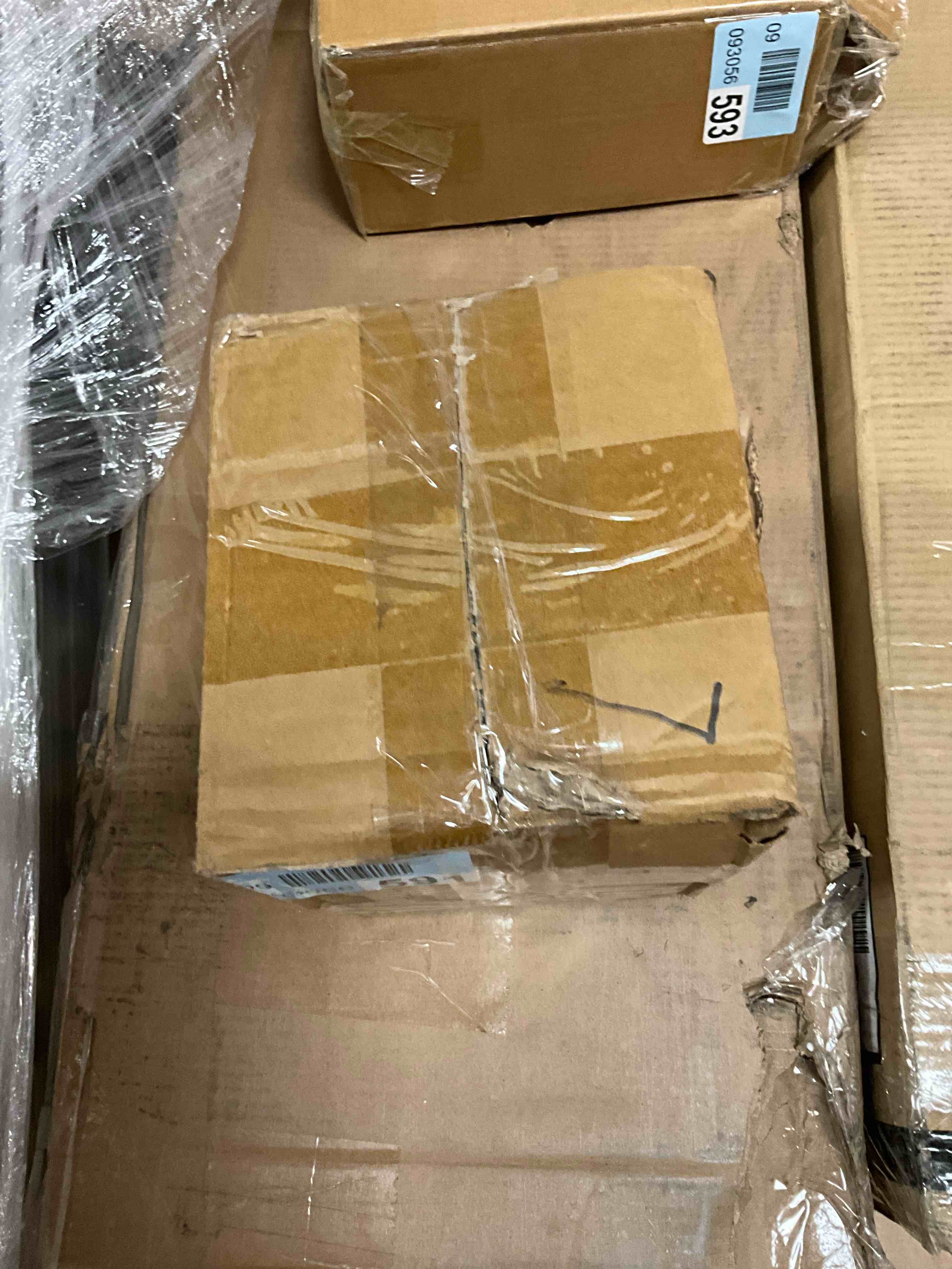 https://s3.amazonaws.com/lotting-images-prod/bidfta/BRN3969836_1778257161173.jpeg
