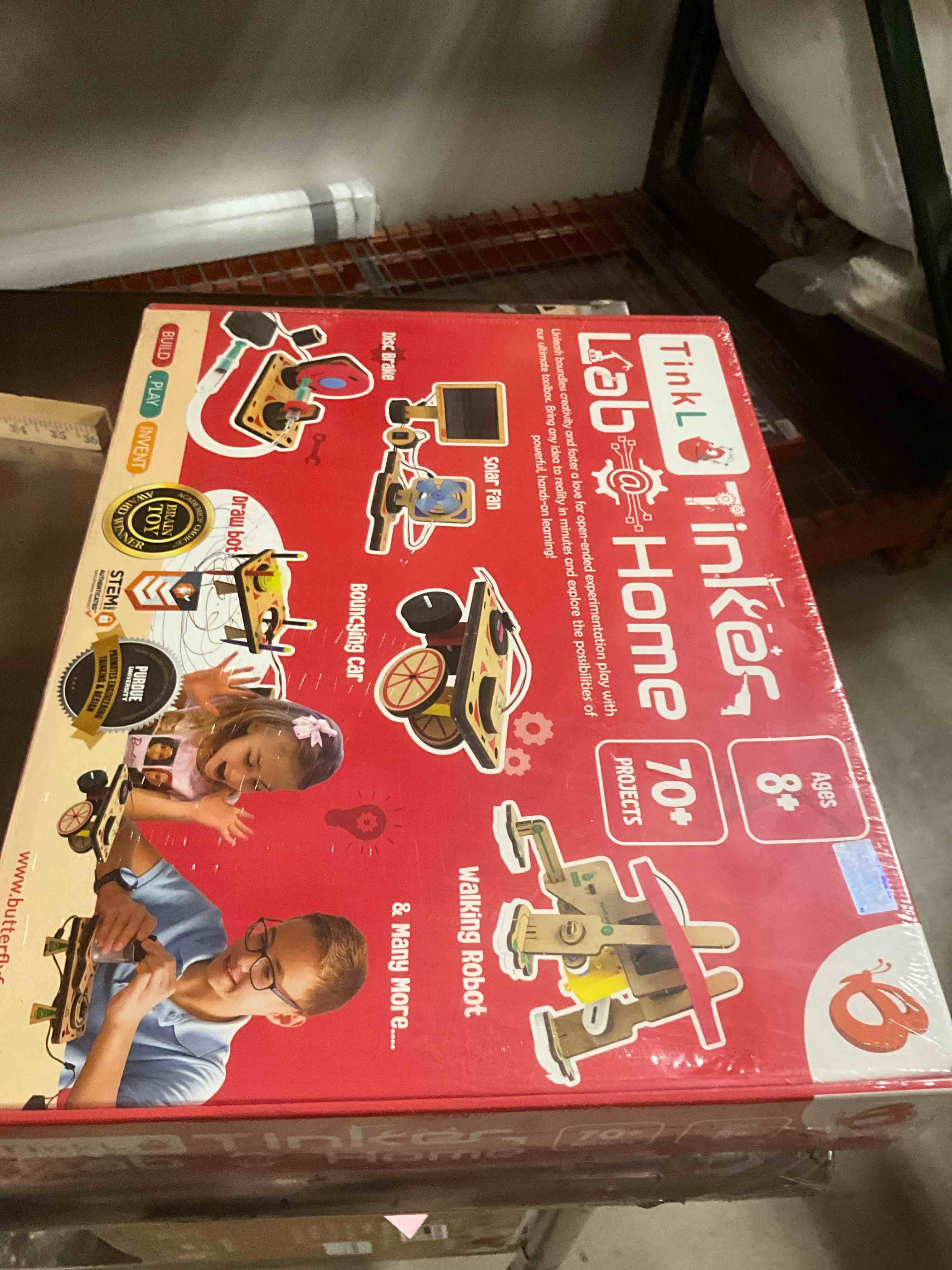 https://s3.amazonaws.com/lotting-images-prod/bidfta/BRN3969846_1778274330966.jpeg