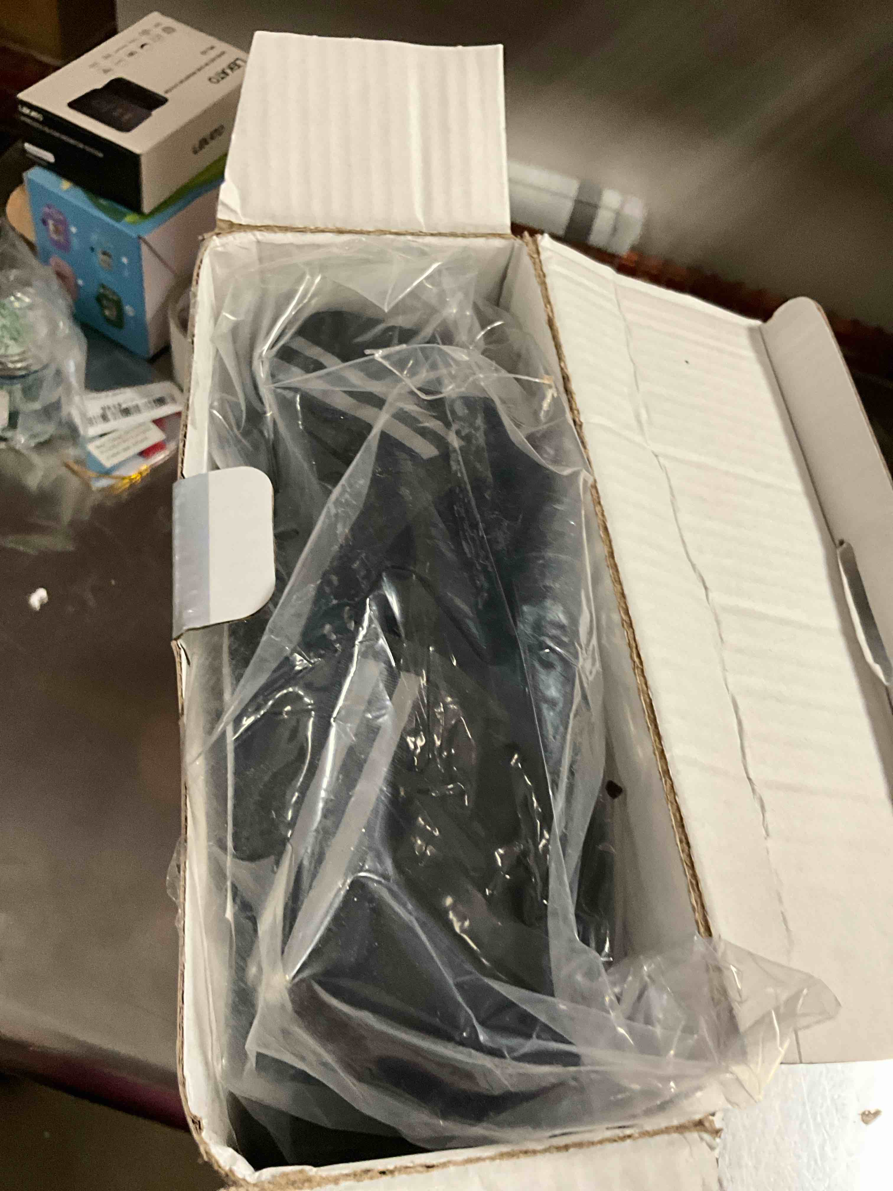 https://s3.amazonaws.com/lotting-images-prod/bidfta/BRN3969942_1778596213048.jpeg