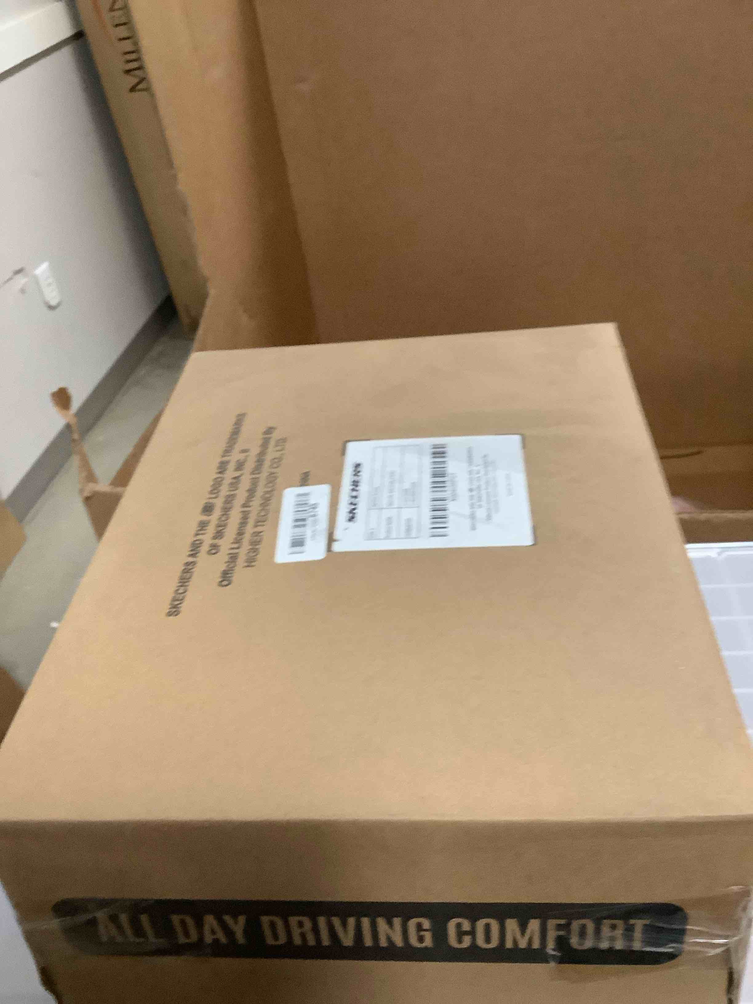https://s3.amazonaws.com/lotting-images-prod/bidfta/BRN3970152_1777565555635.jpeg