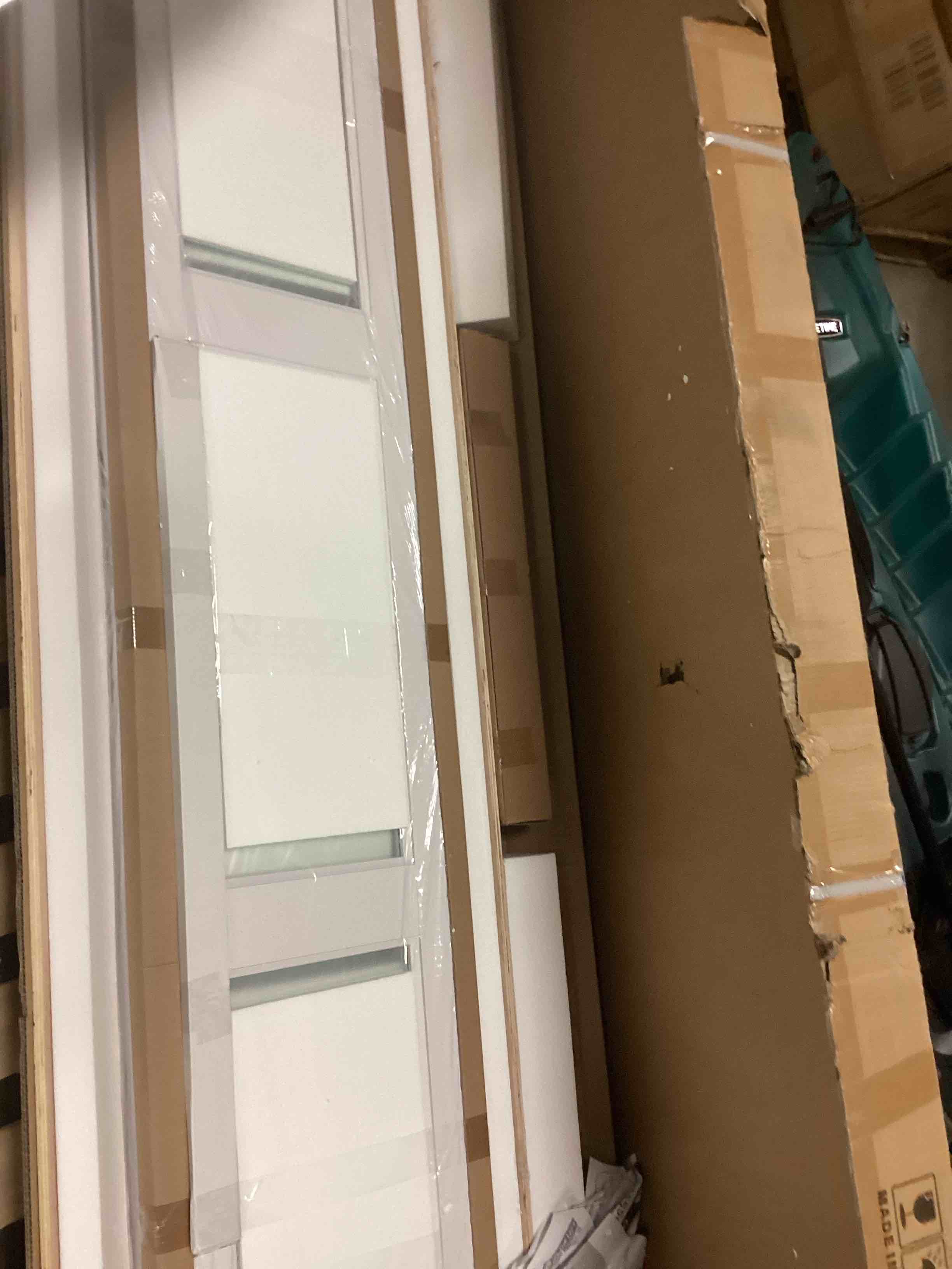 https://s3.amazonaws.com/lotting-images-prod/bidfta/BRN3970626_1777926077828.jpeg