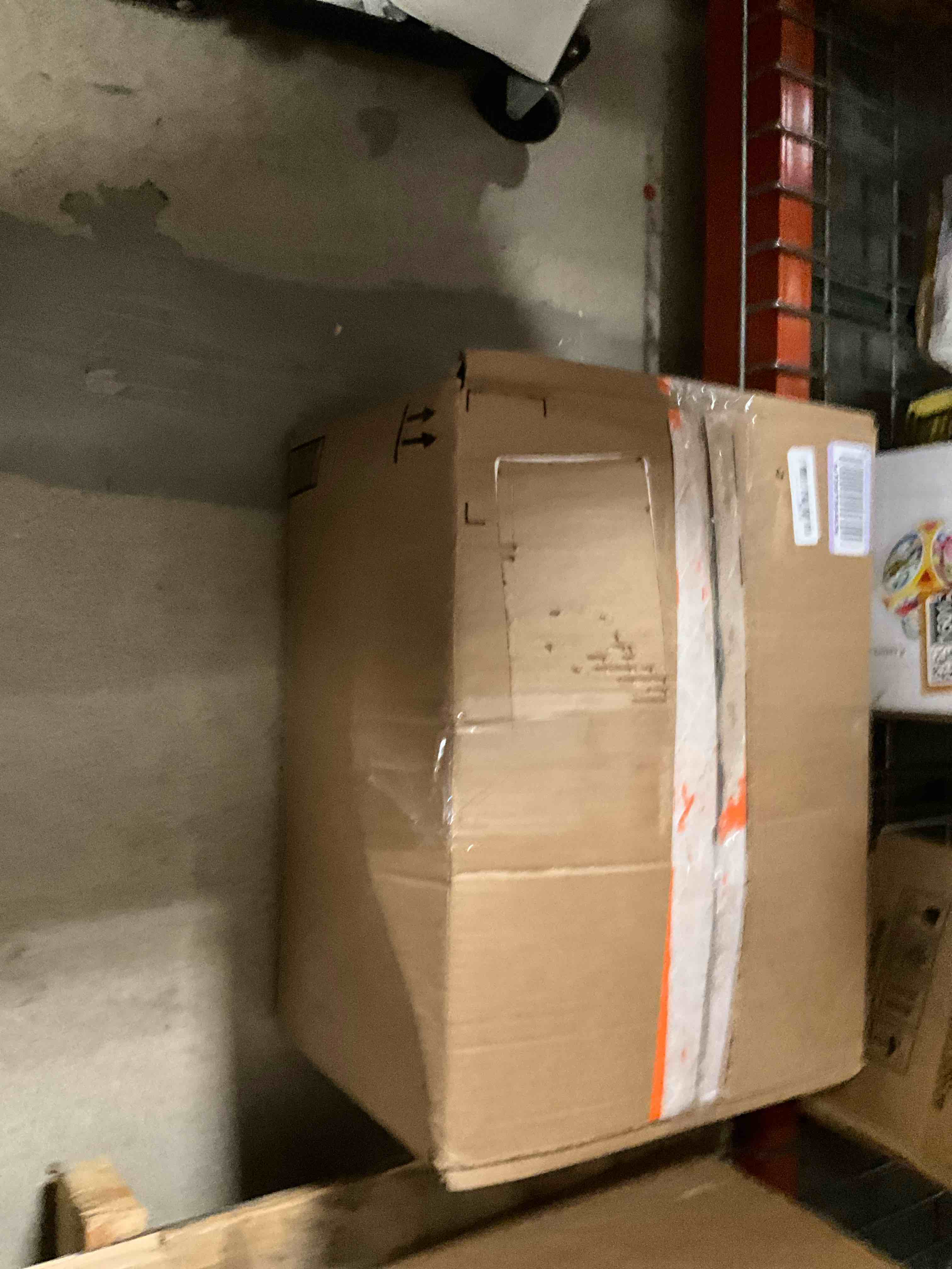 https://s3.amazonaws.com/lotting-images-prod/bidfta/BRN3971497_1778600962601.jpeg