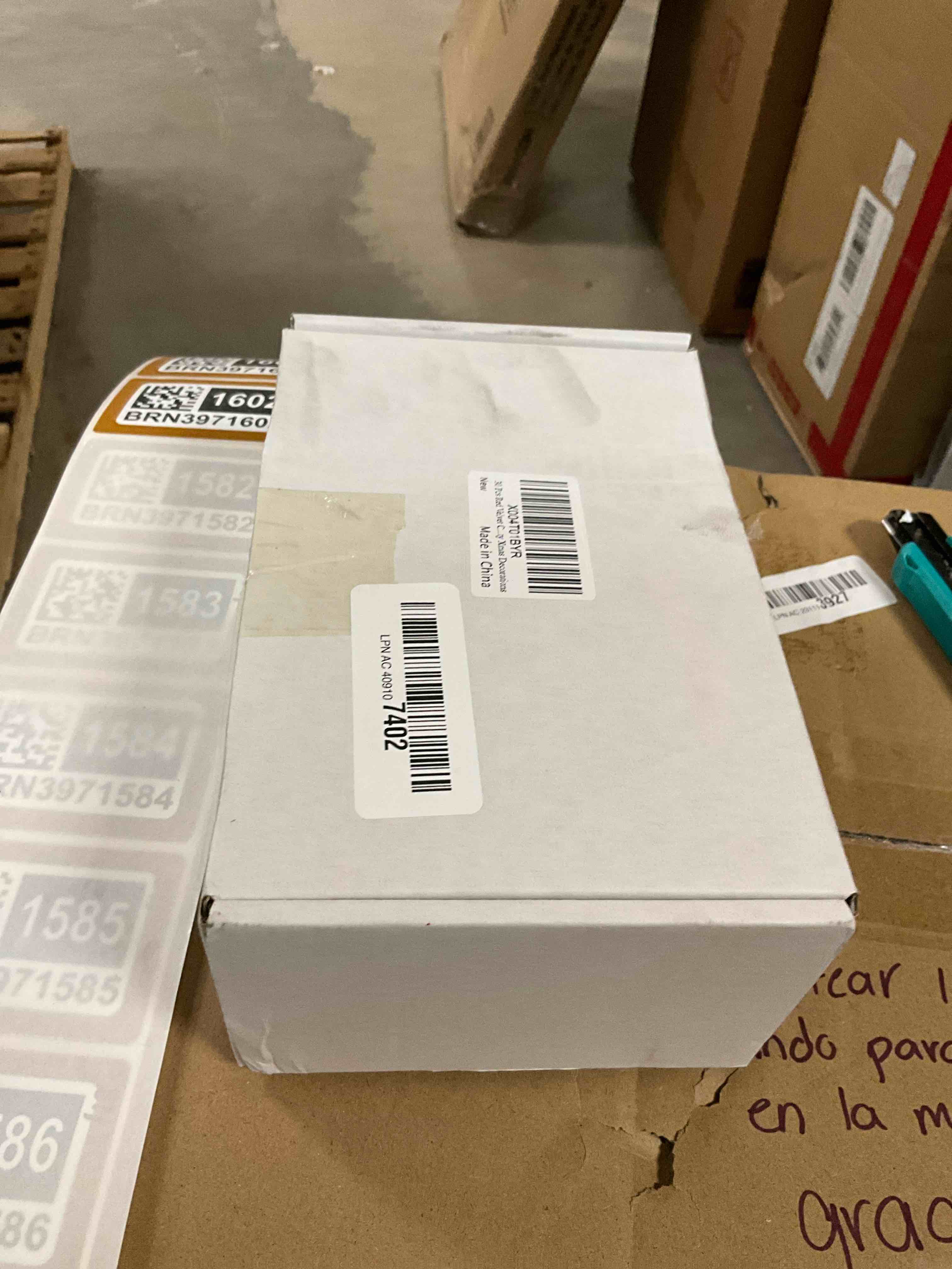 https://s3.amazonaws.com/lotting-images-prod/bidfta/BRN3971602_1778509018662.jpeg