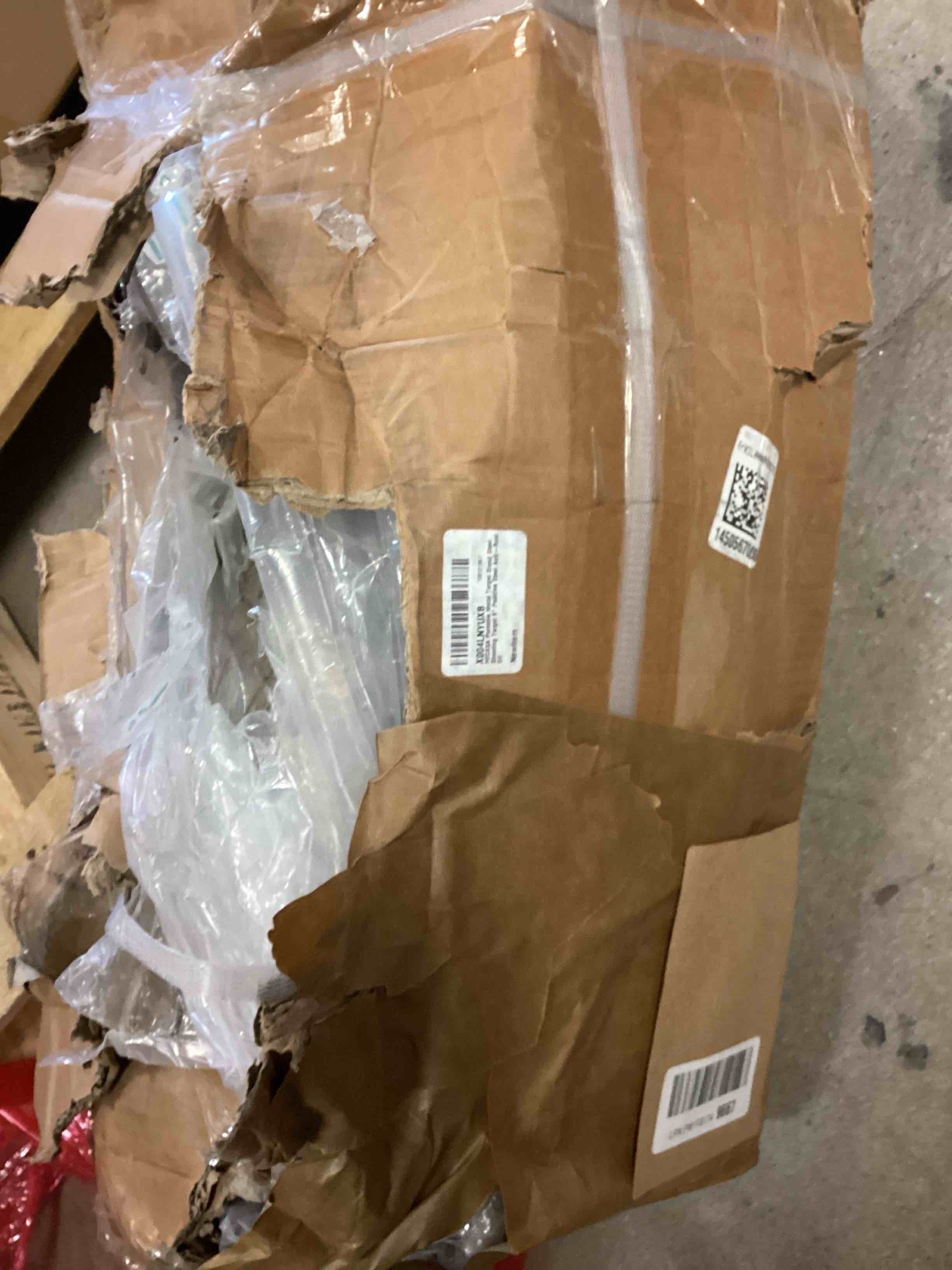 https://s3.amazonaws.com/lotting-images-prod/bidfta/BRN3972181_1778781742500.jpeg