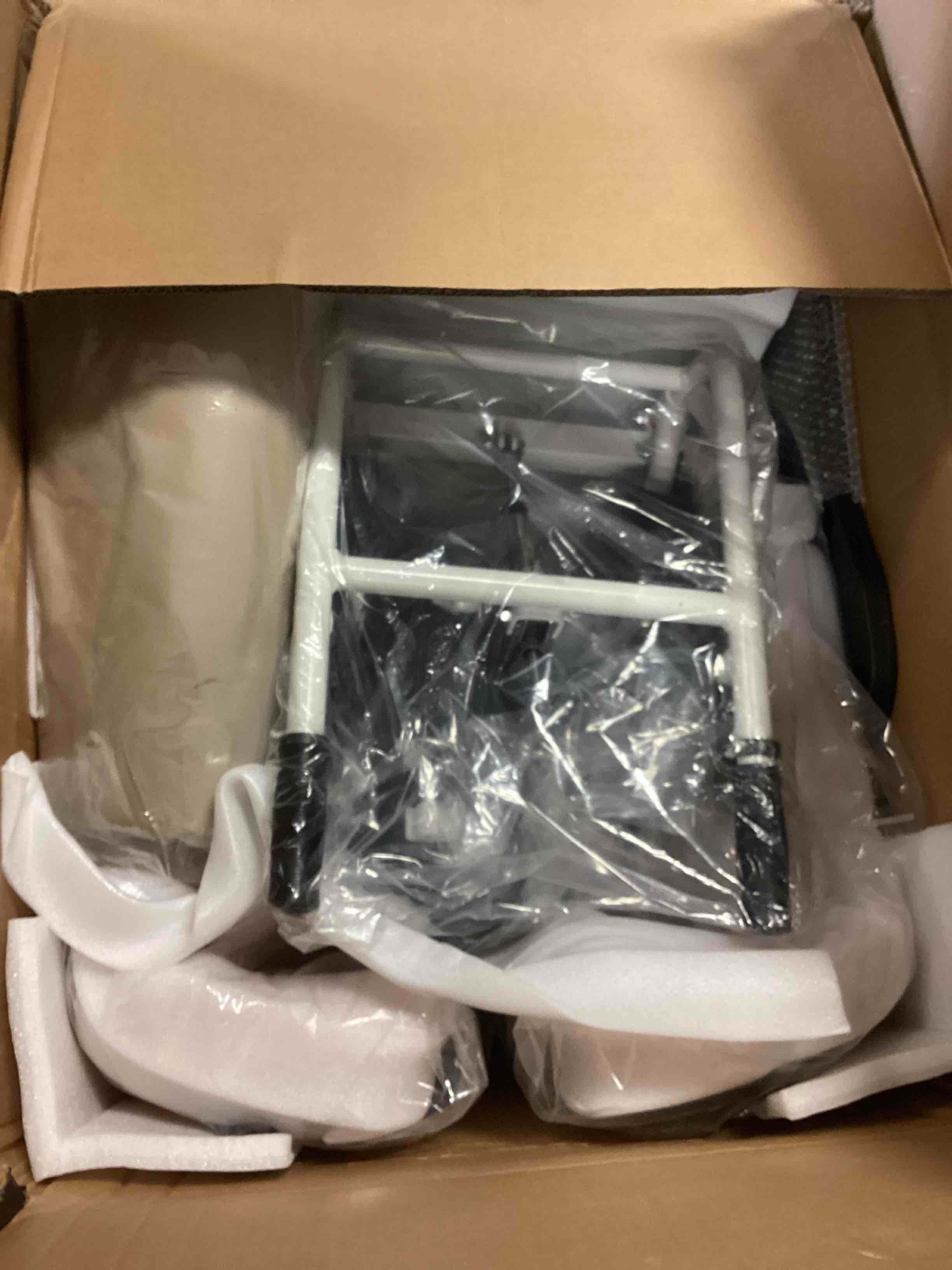 https://s3.amazonaws.com/lotting-images-prod/bidfta/BRN3972187_1778779843528.jpeg