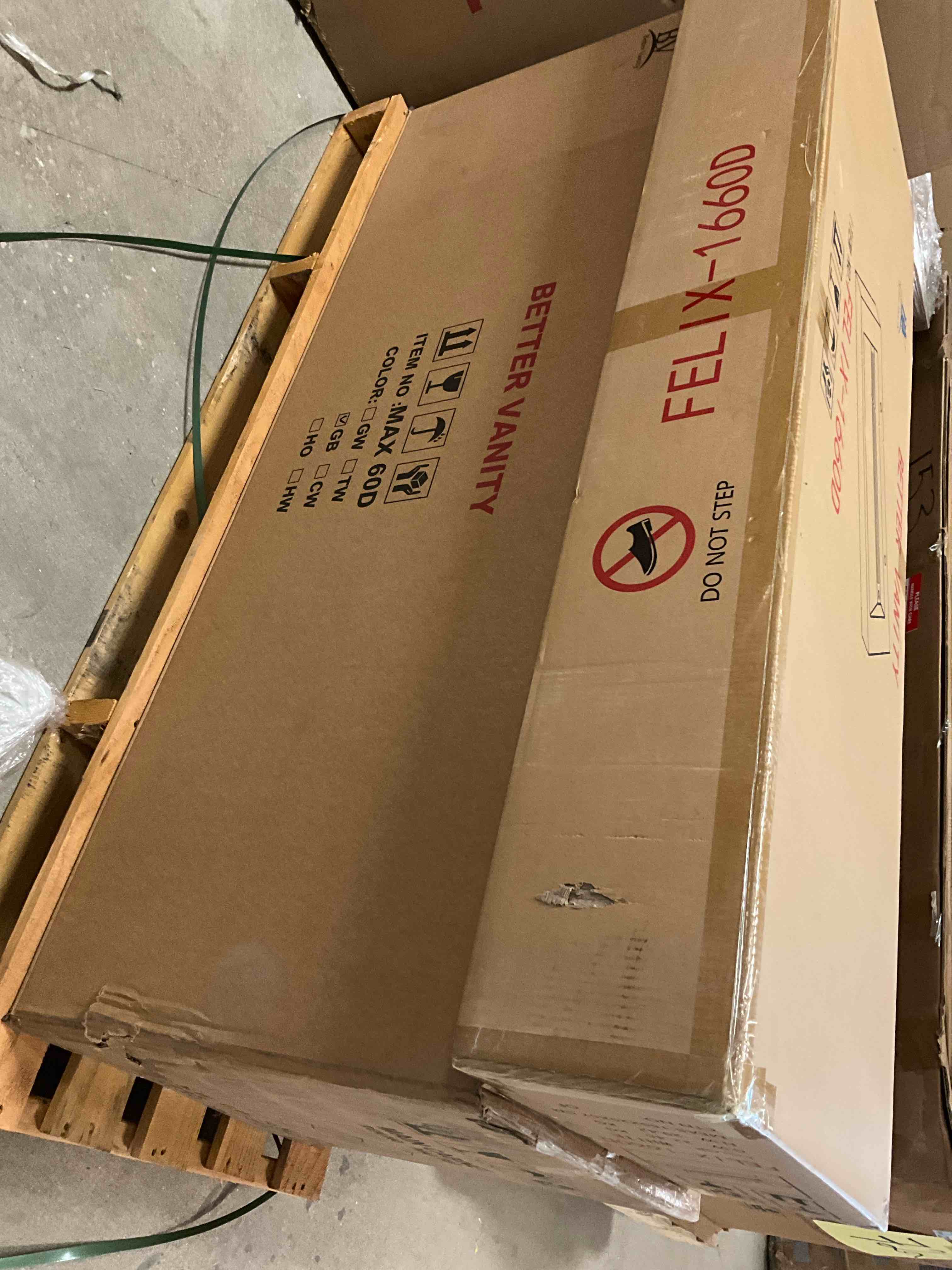 https://s3.amazonaws.com/lotting-images-prod/bidfta/BRN3973013_1776969582109.jpeg