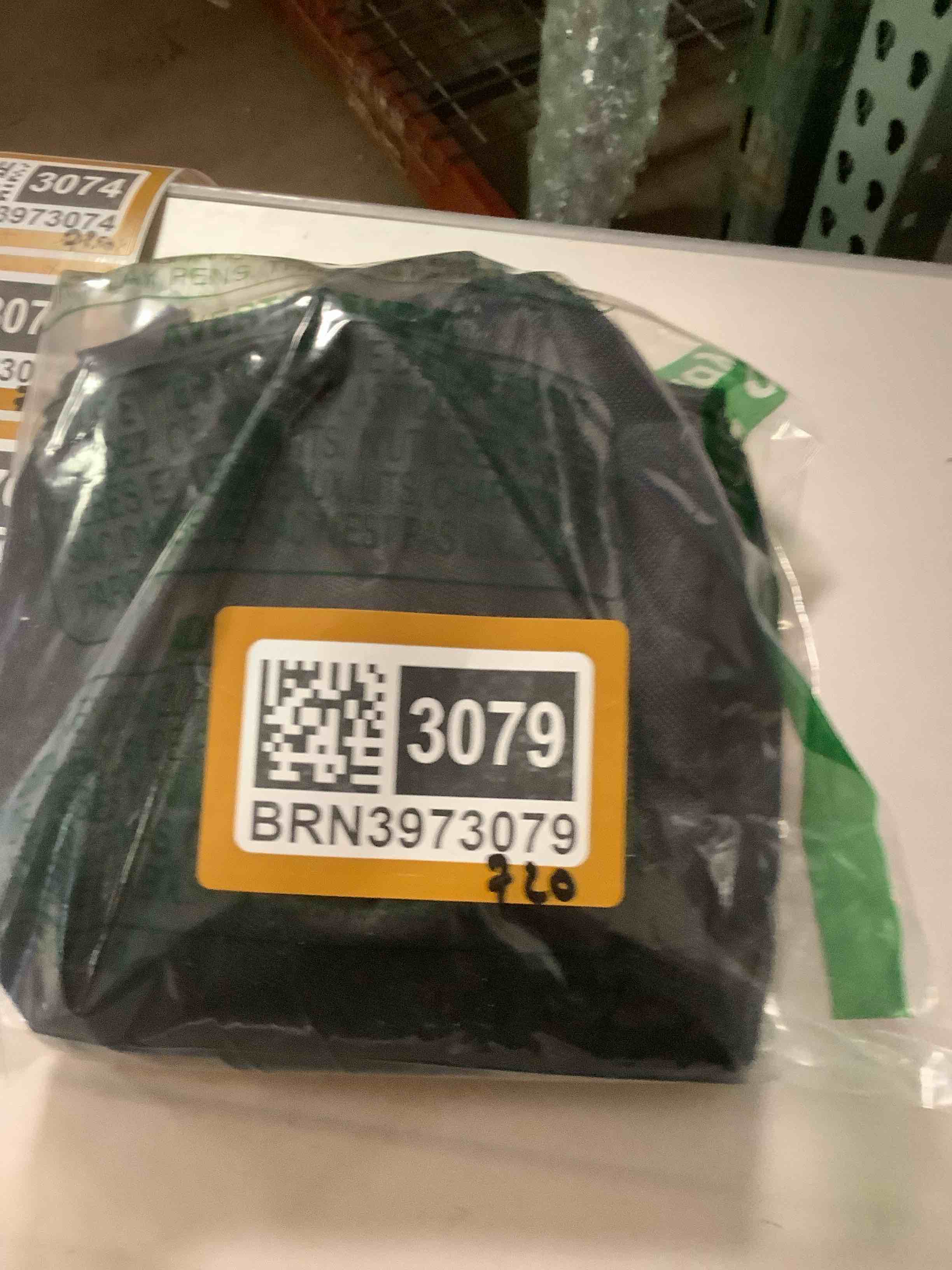 https://s3.amazonaws.com/lotting-images-prod/bidfta/BRN3973079_1776965136528.jpeg