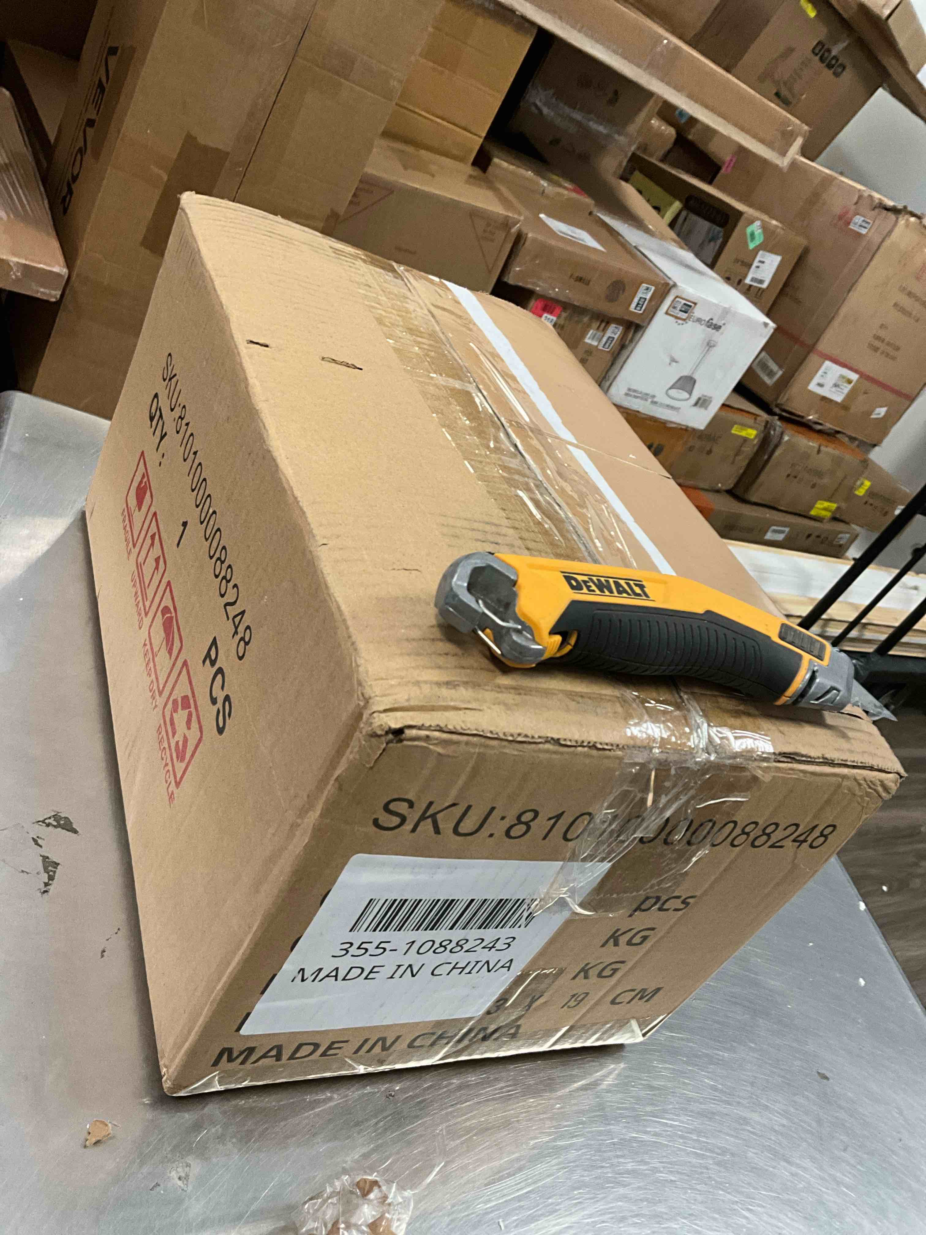 https://s3.amazonaws.com/lotting-images-prod/bidfta/BRN3973225_1777297550611.jpeg