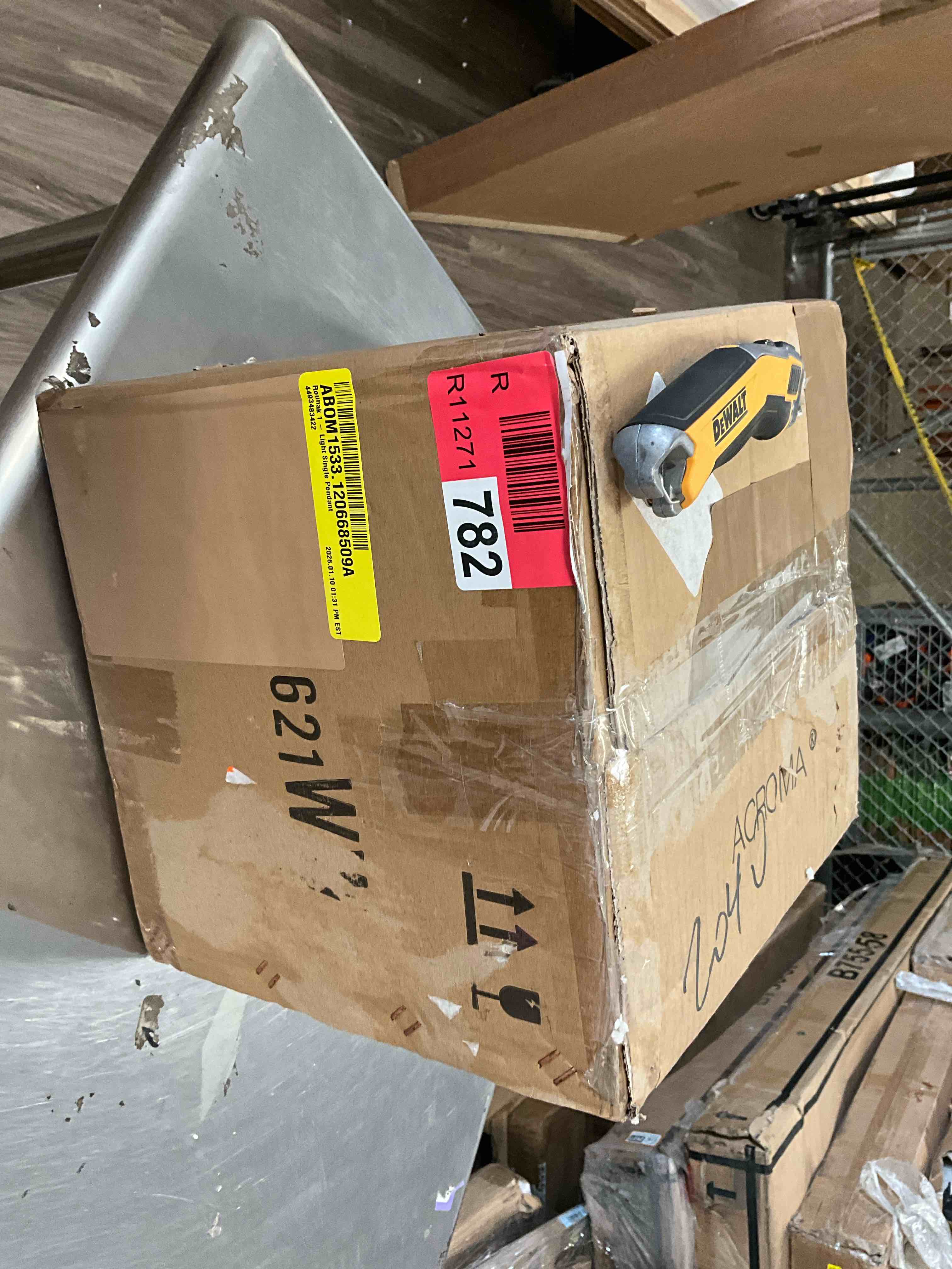 https://s3.amazonaws.com/lotting-images-prod/bidfta/BRN3973231_1777299696484.jpeg