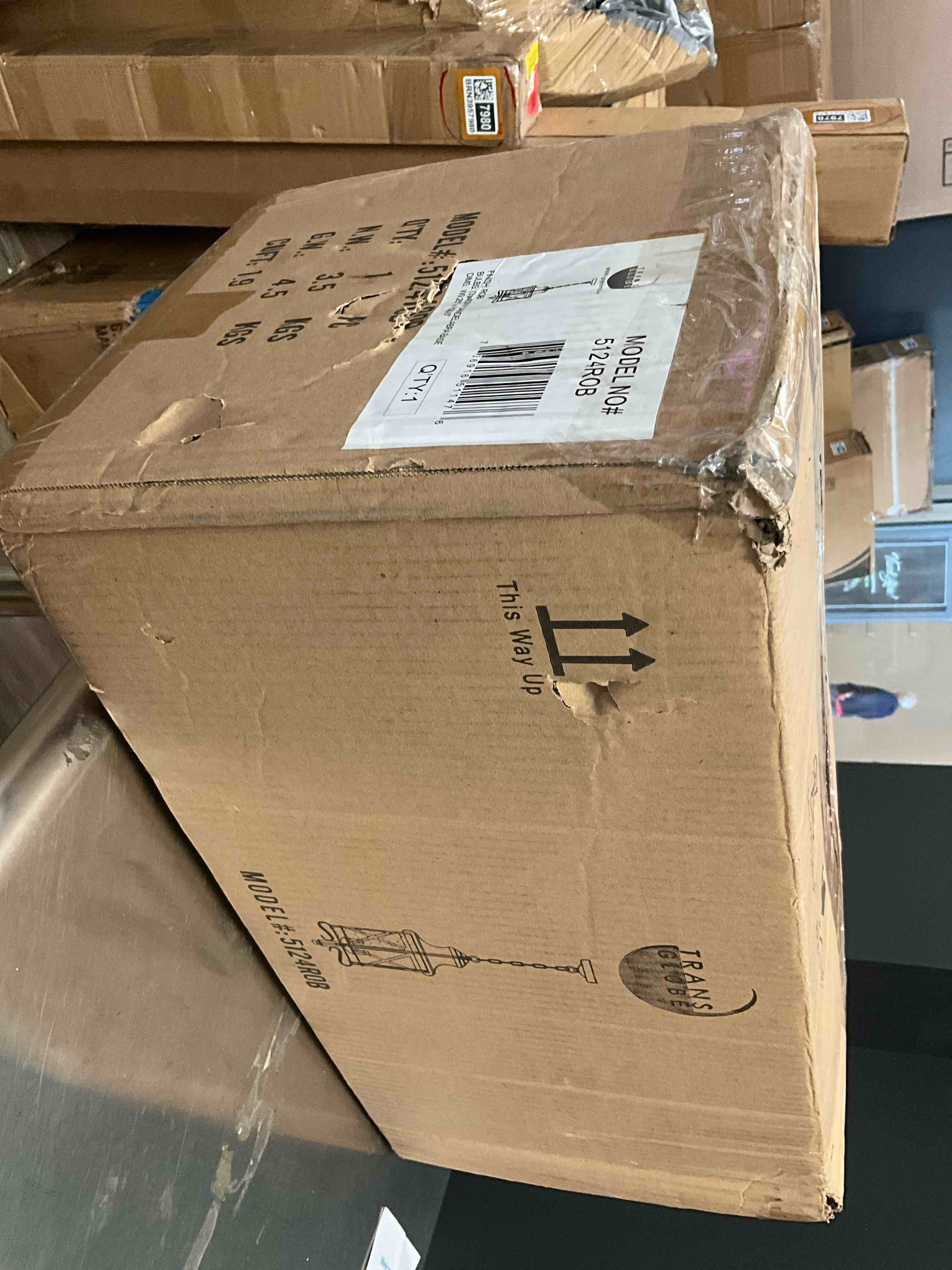 https://s3.amazonaws.com/lotting-images-prod/bidfta/BRN3973571_1777393922818.jpeg