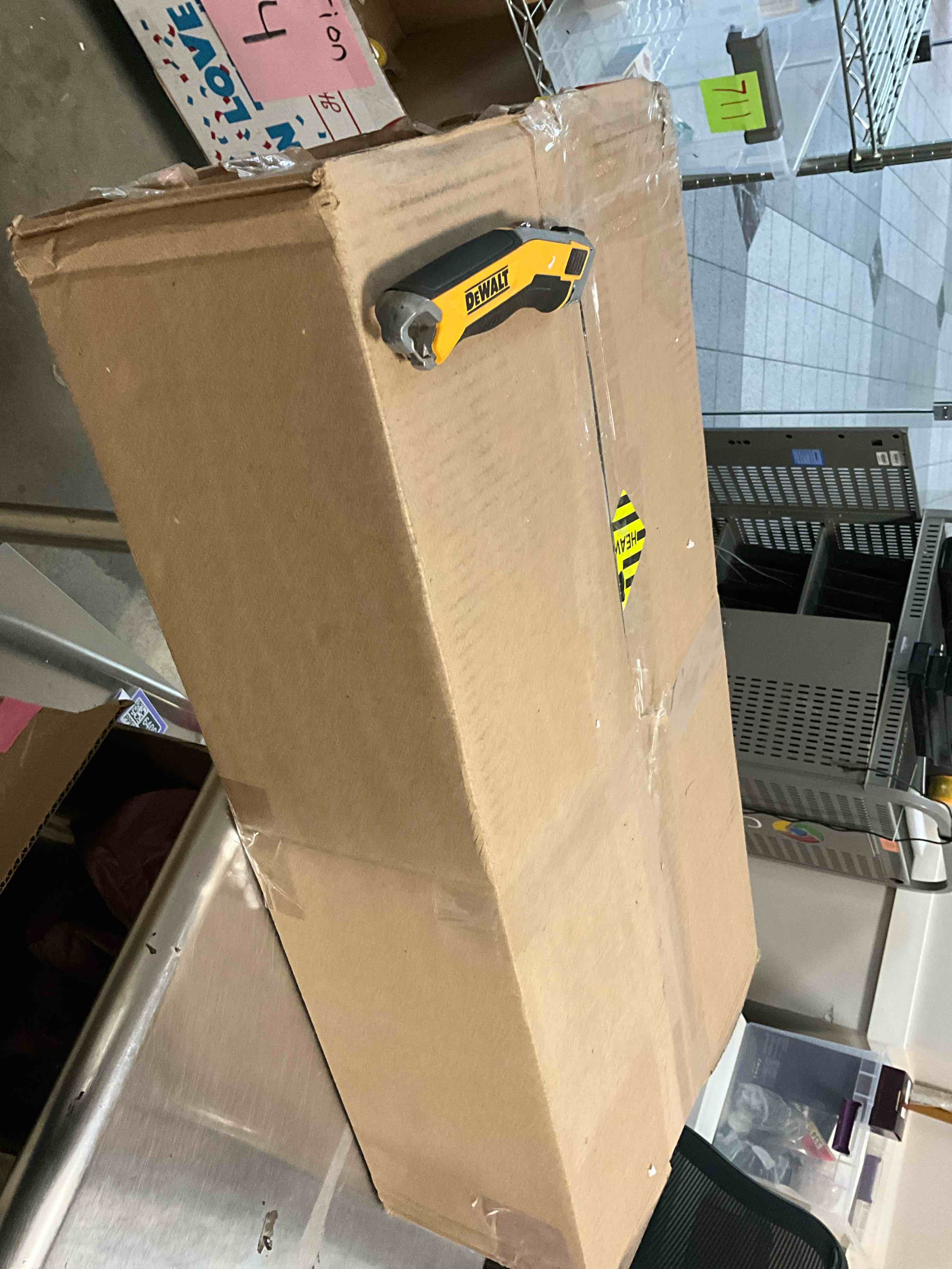 https://s3.amazonaws.com/lotting-images-prod/bidfta/BRN3973590_1777470582753.jpeg