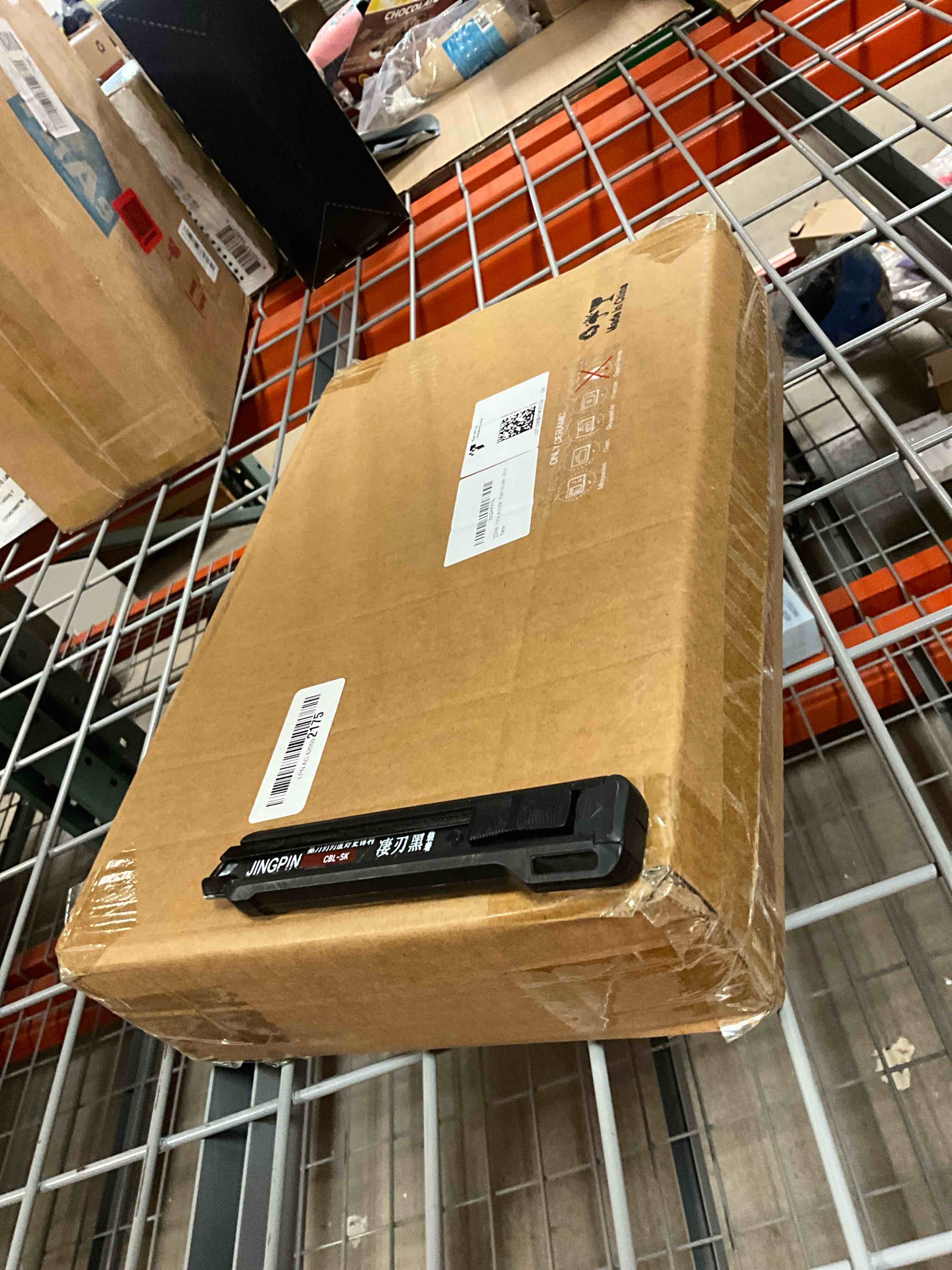 https://s3.amazonaws.com/lotting-images-prod/bidfta/BRN3973624_1777557699795.jpeg