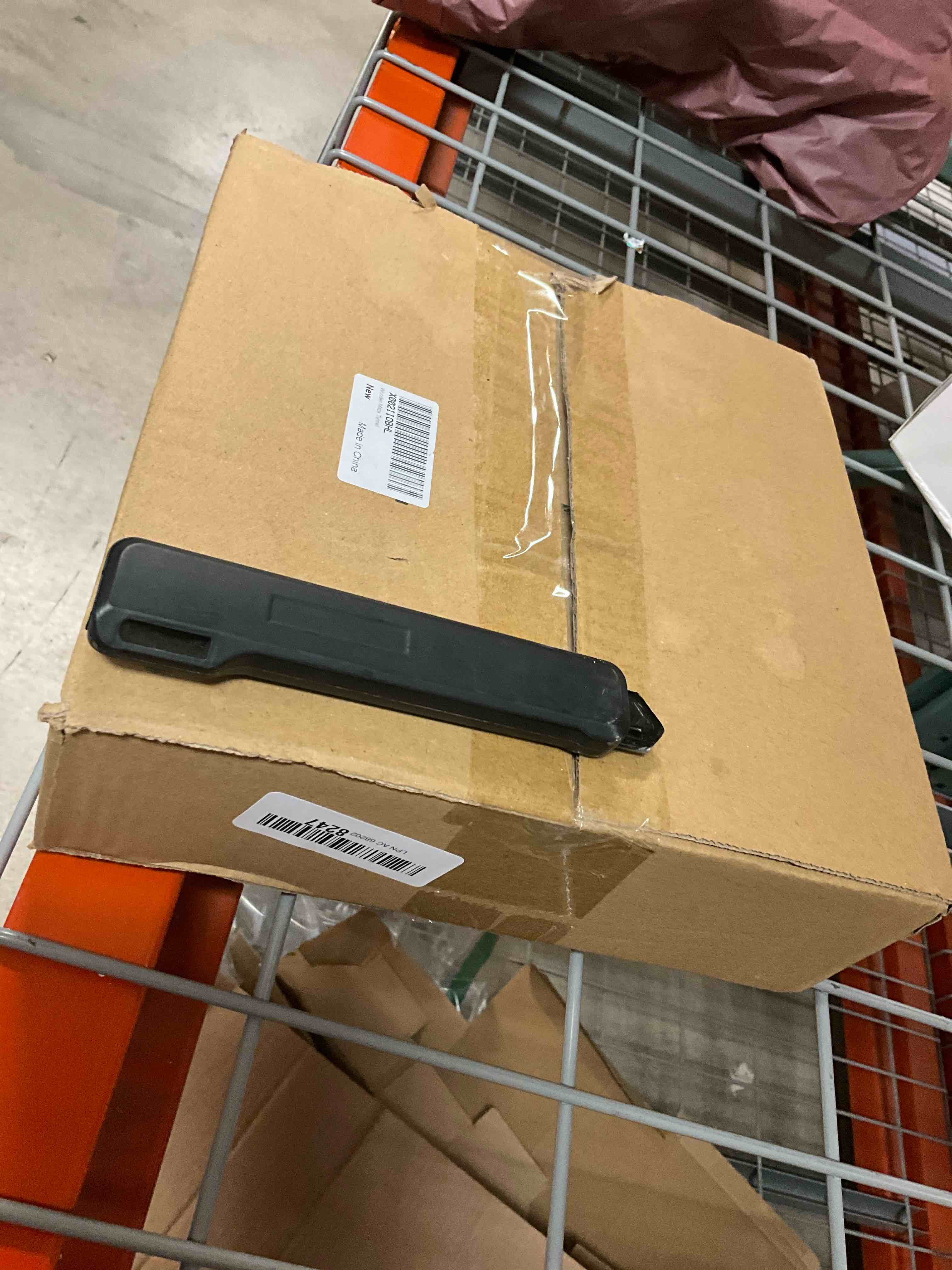 https://s3.amazonaws.com/lotting-images-prod/bidfta/BRN3973640_1777559976037.jpeg