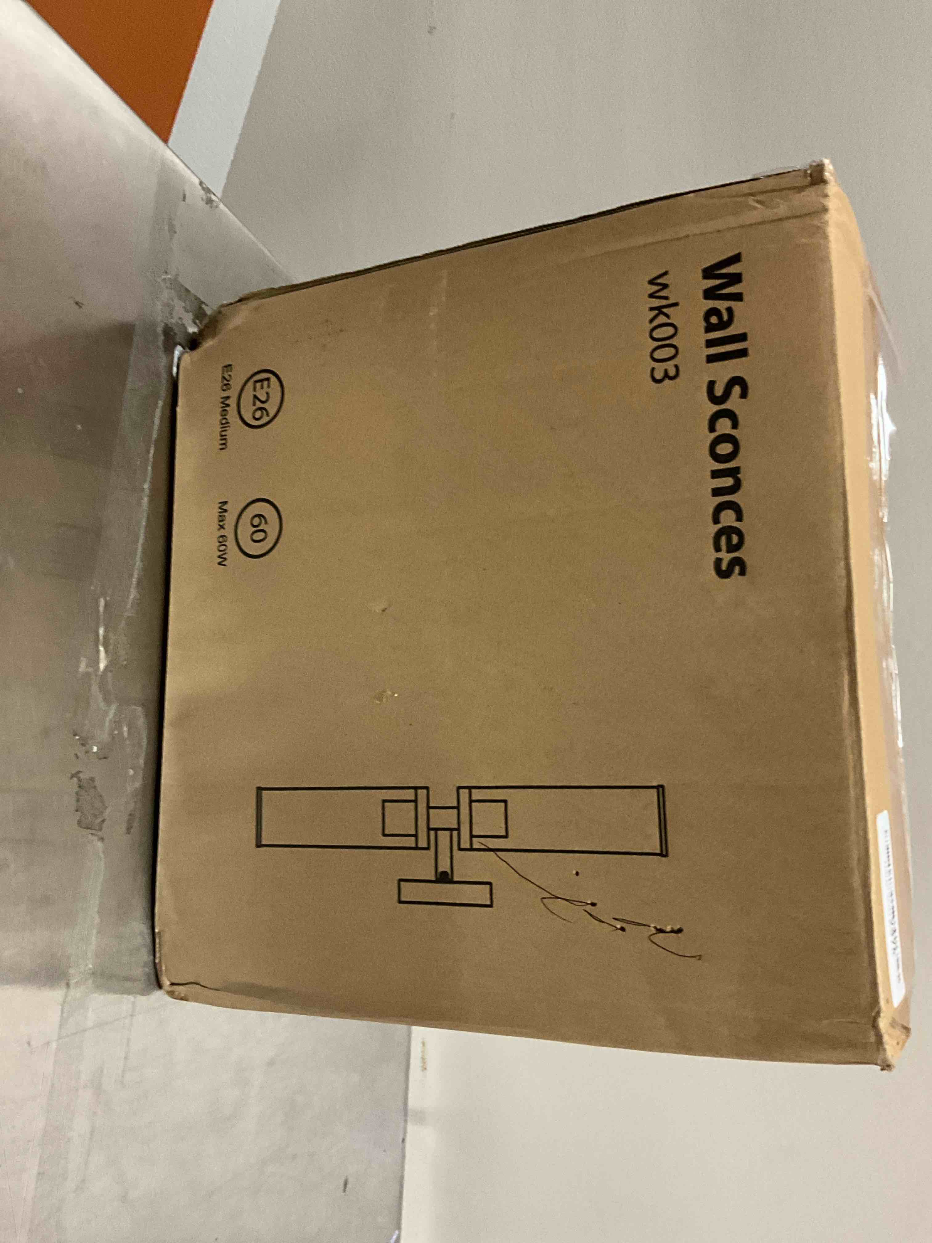 https://s3.amazonaws.com/lotting-images-prod/bidfta/BRN3973733_1777644368287.jpeg