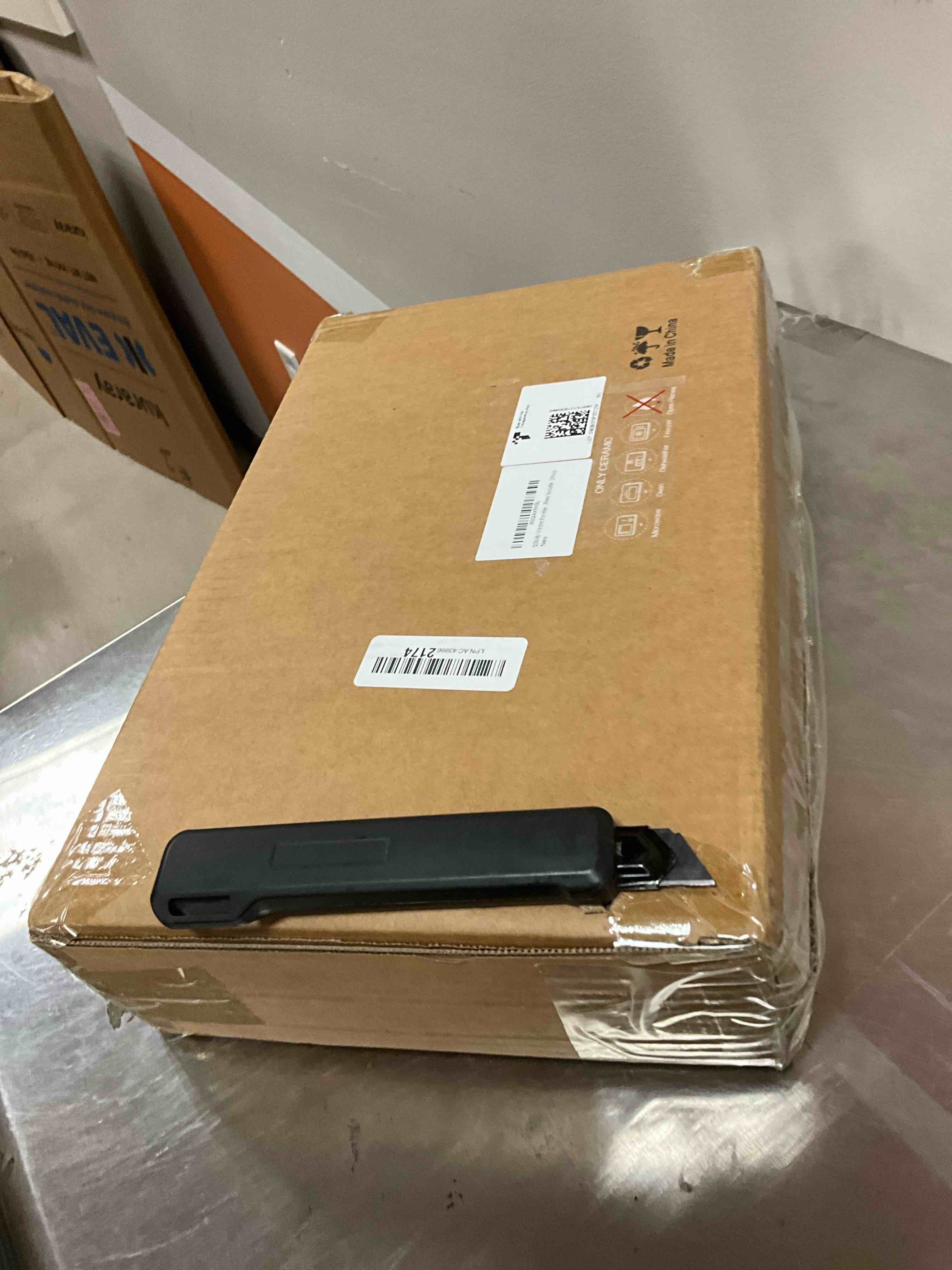 https://s3.amazonaws.com/lotting-images-prod/bidfta/BRN3973734_1777644446739.jpeg