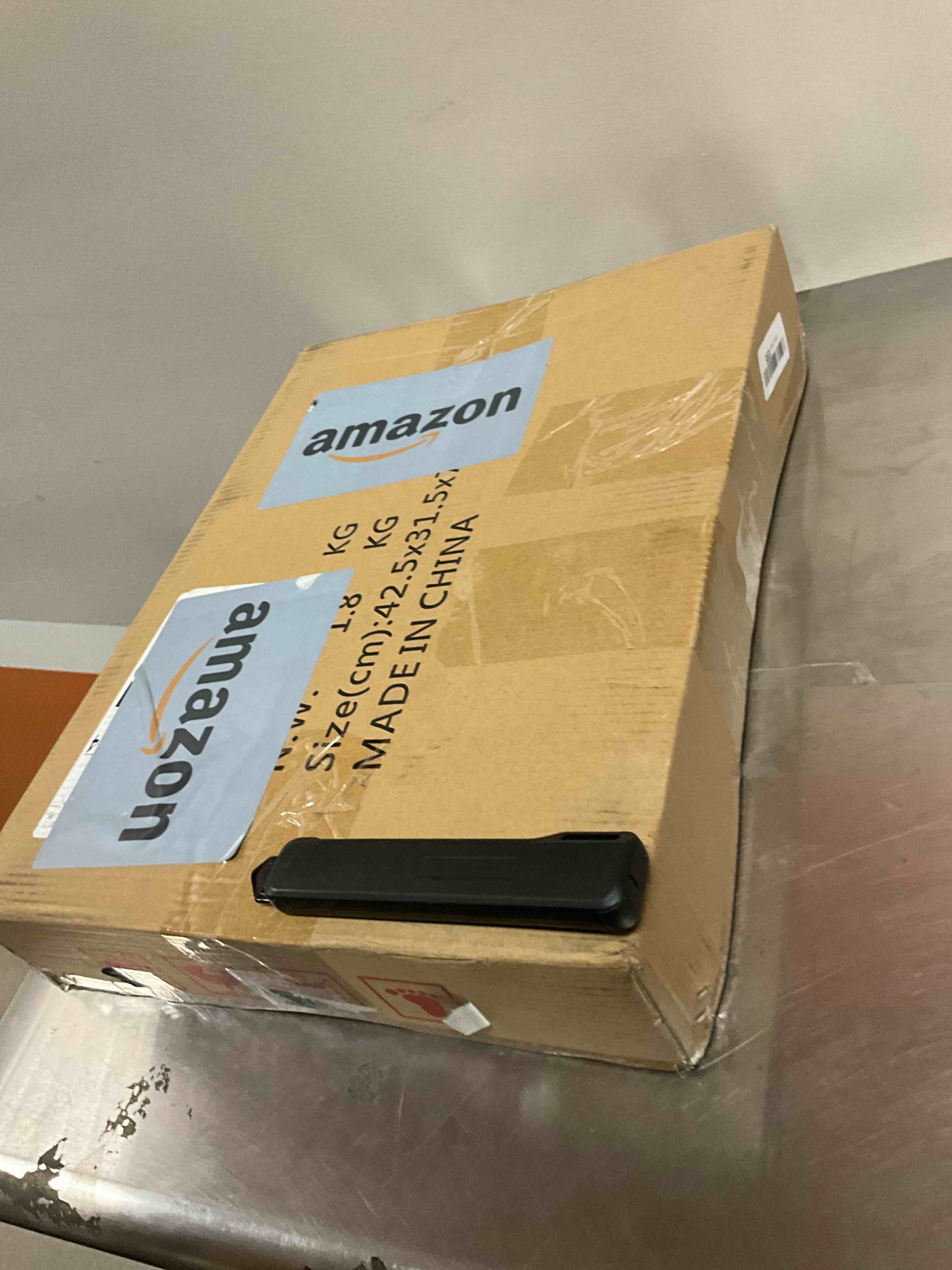https://s3.amazonaws.com/lotting-images-prod/bidfta/BRN3973735_1777644709177.jpeg