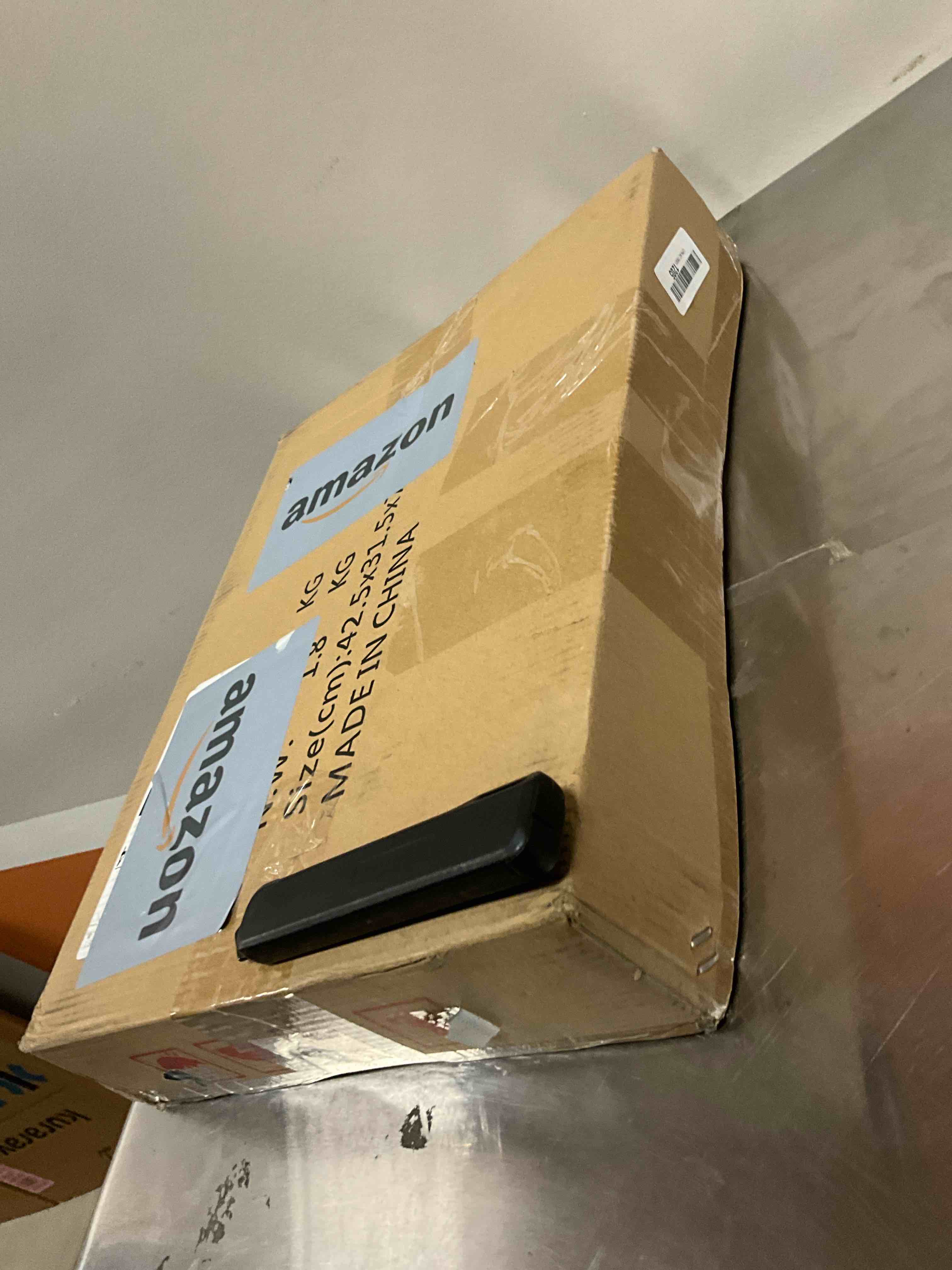 https://s3.amazonaws.com/lotting-images-prod/bidfta/BRN3973735_1777644710583.jpeg