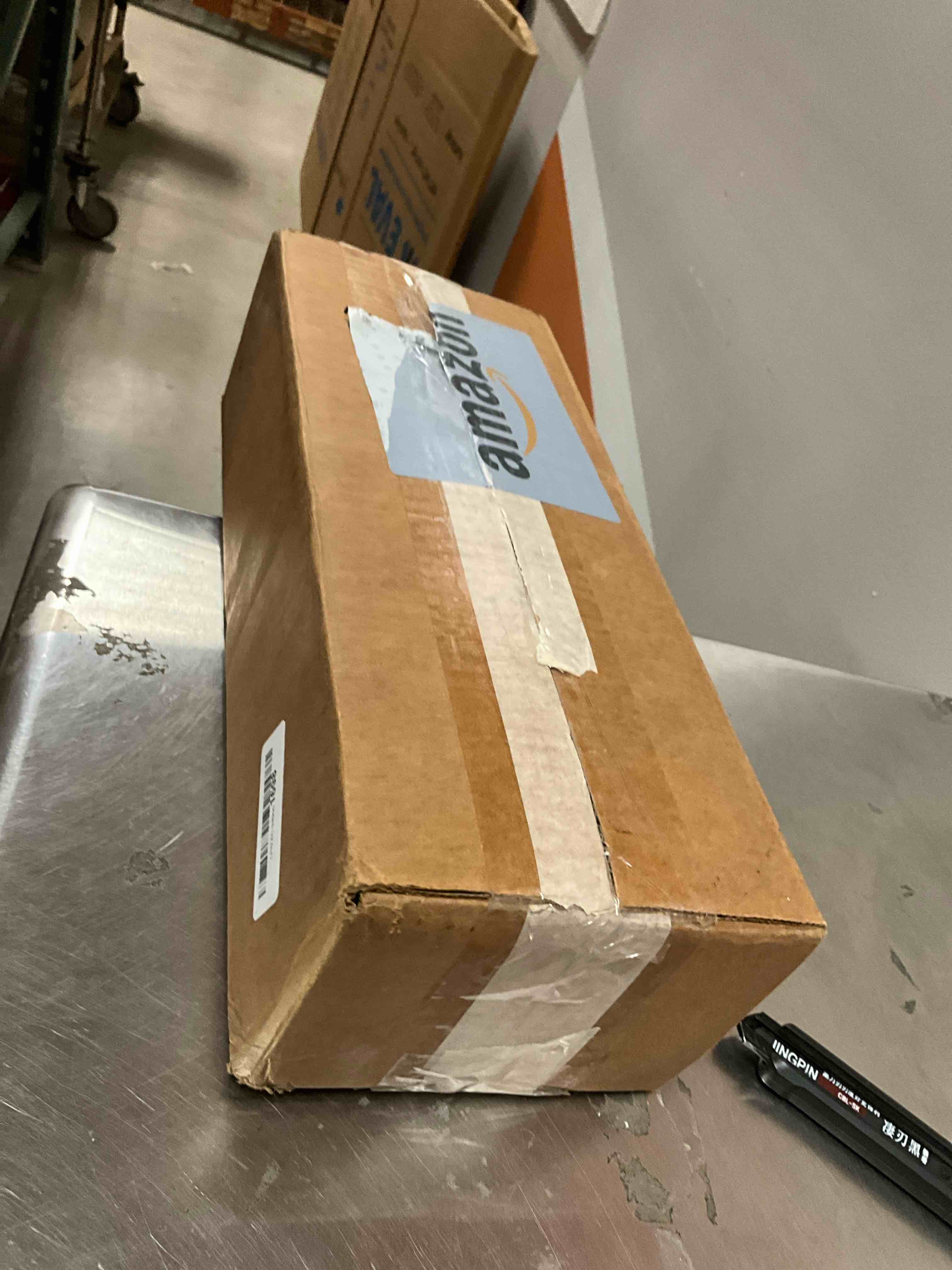 https://s3.amazonaws.com/lotting-images-prod/bidfta/BRN3973739_1777646669273.jpeg