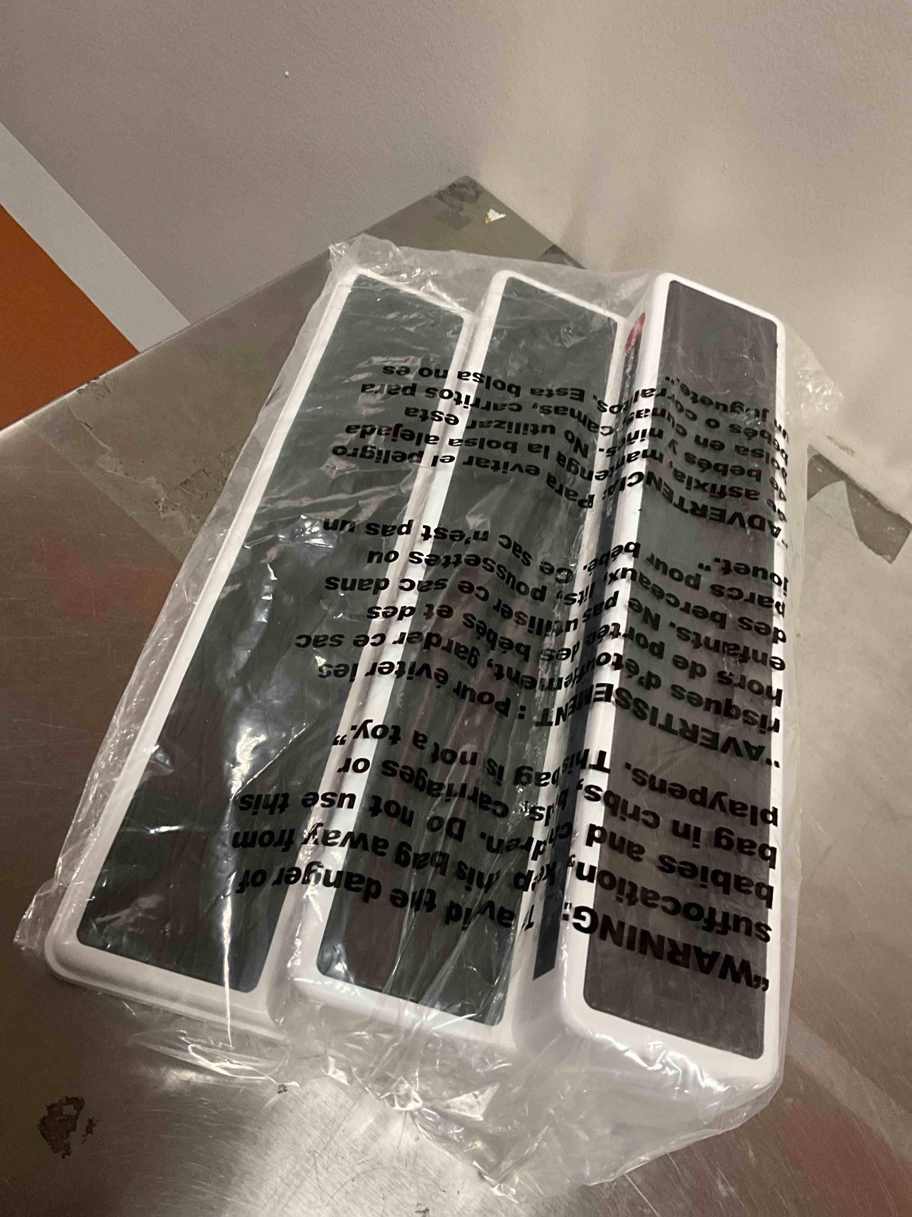 https://s3.amazonaws.com/lotting-images-prod/bidfta/BRN3973808_1777665375006.jpeg