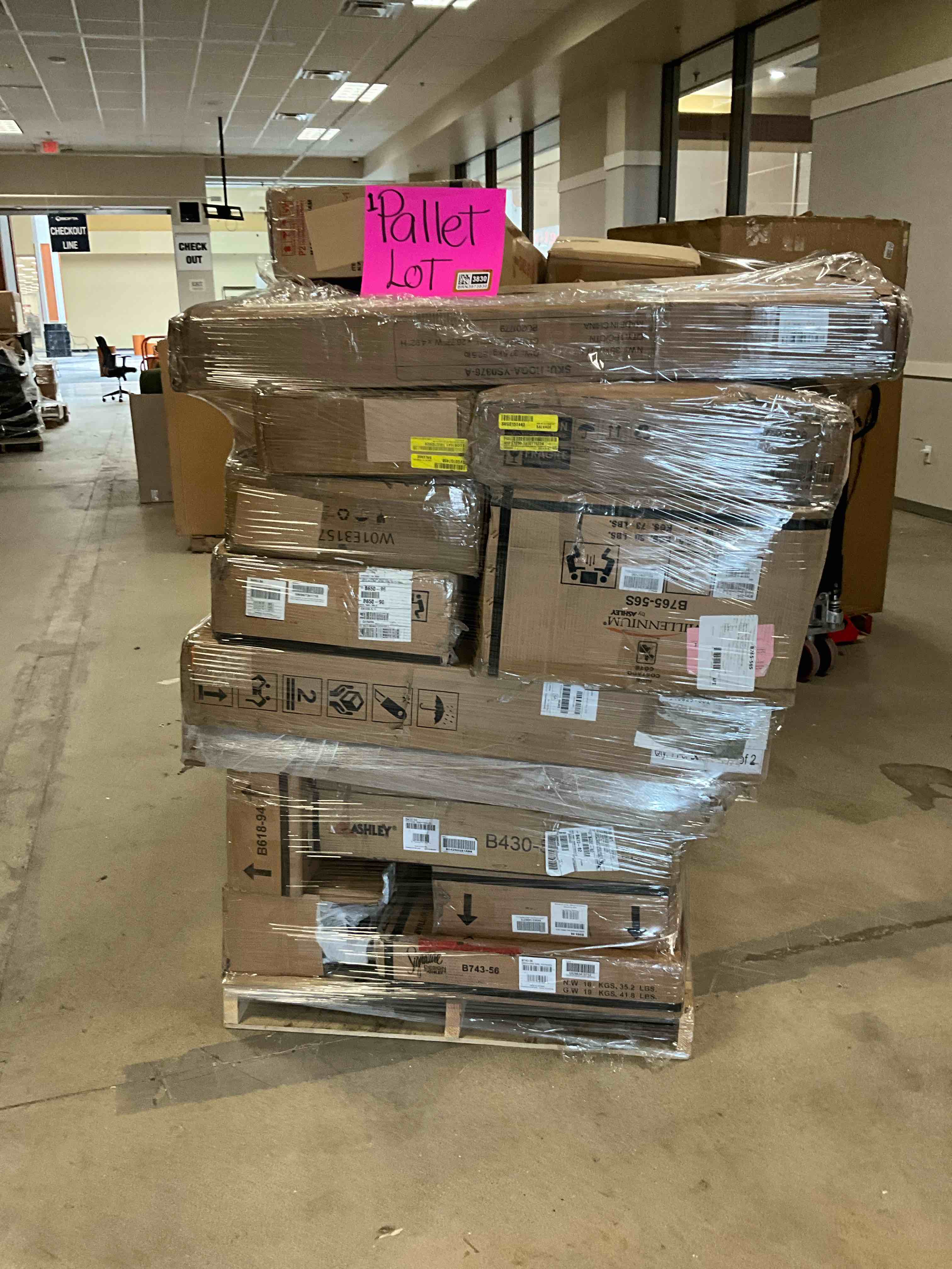 https://s3.amazonaws.com/lotting-images-prod/bidfta/BRN3973830_1777670127472.jpeg