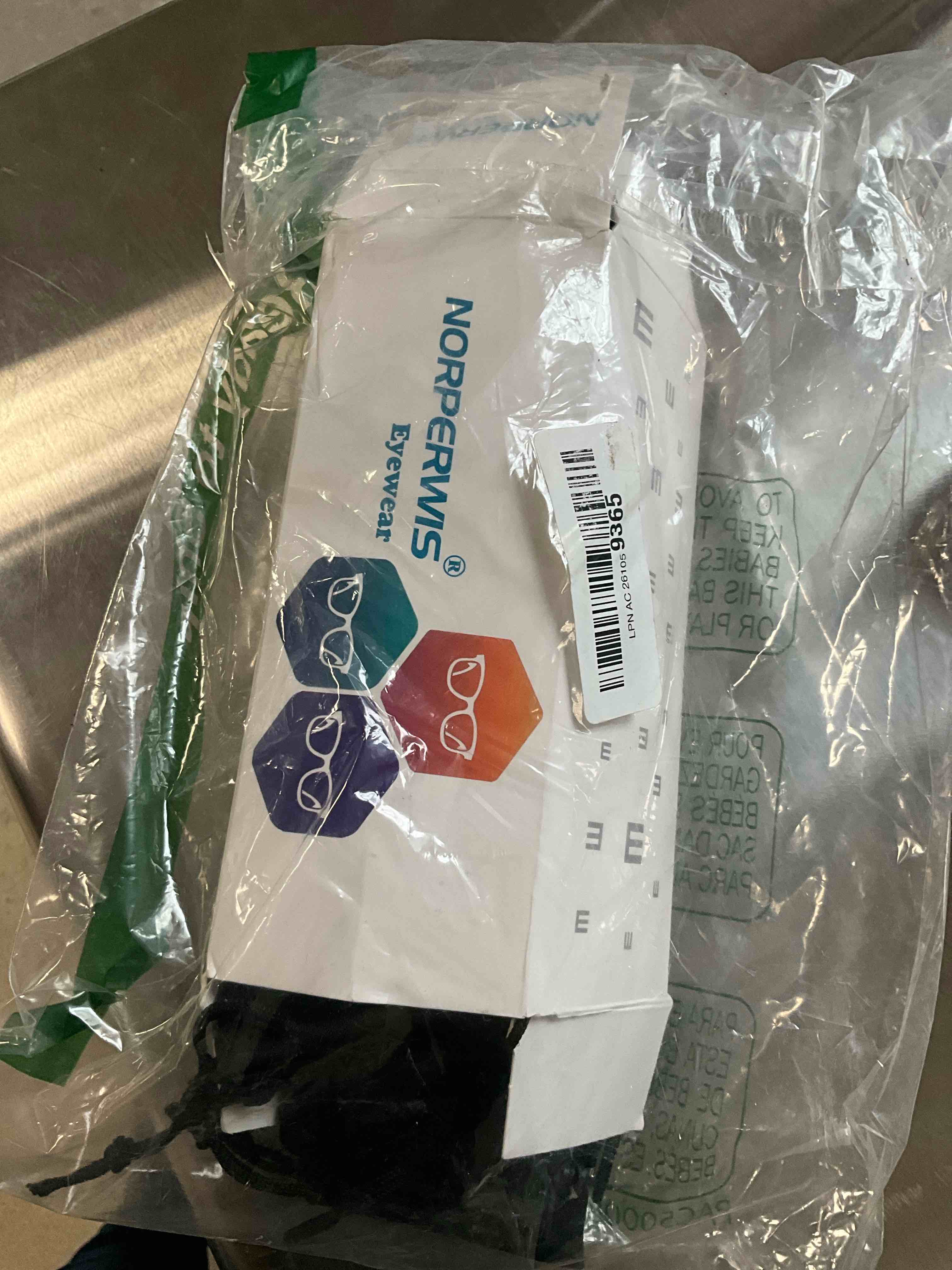 https://s3.amazonaws.com/lotting-images-prod/bidfta/BRN3973912_1777931240220.jpeg