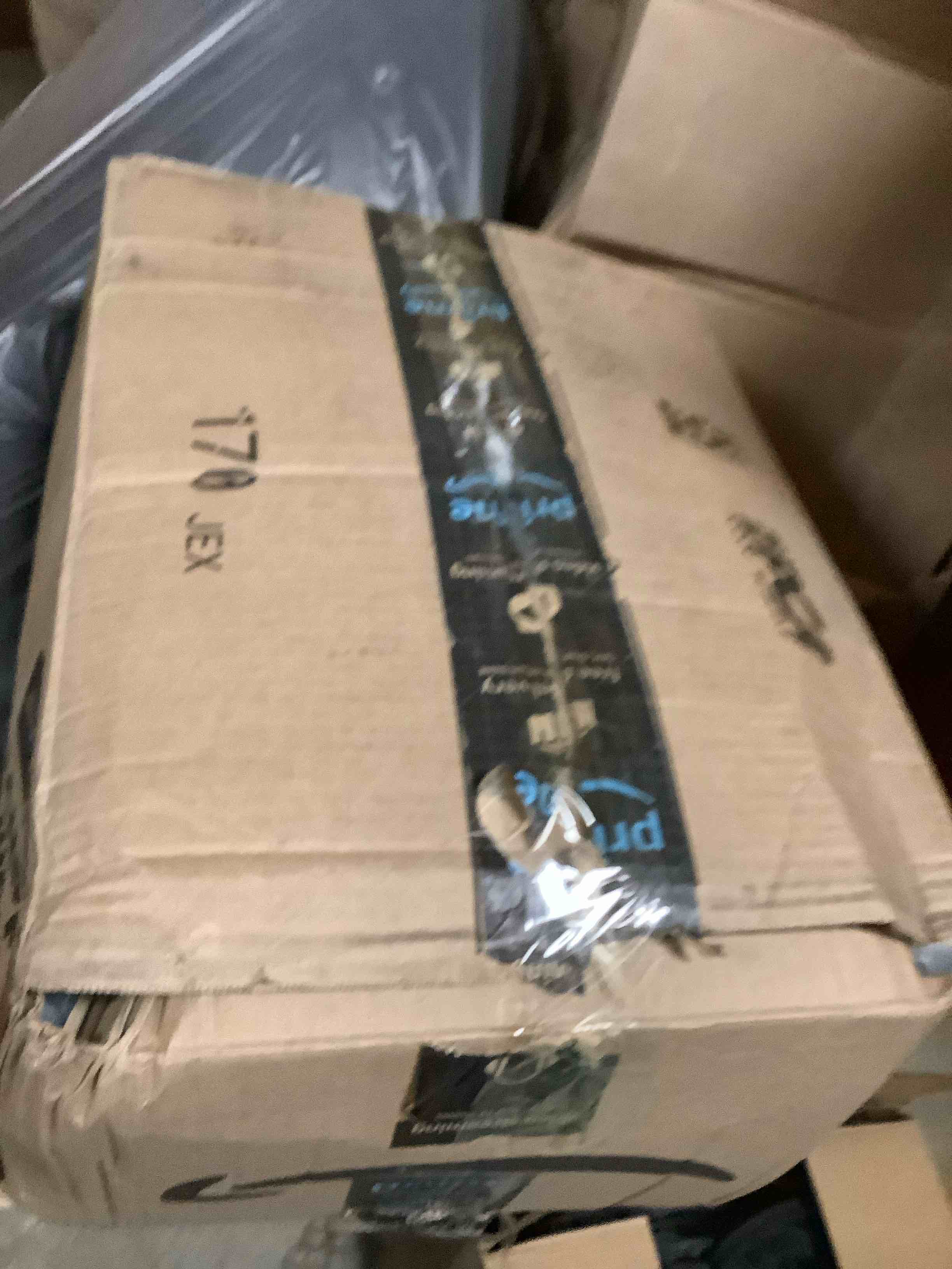 https://s3.amazonaws.com/lotting-images-prod/bidfta/BRN3974285_1778191098153.jpeg