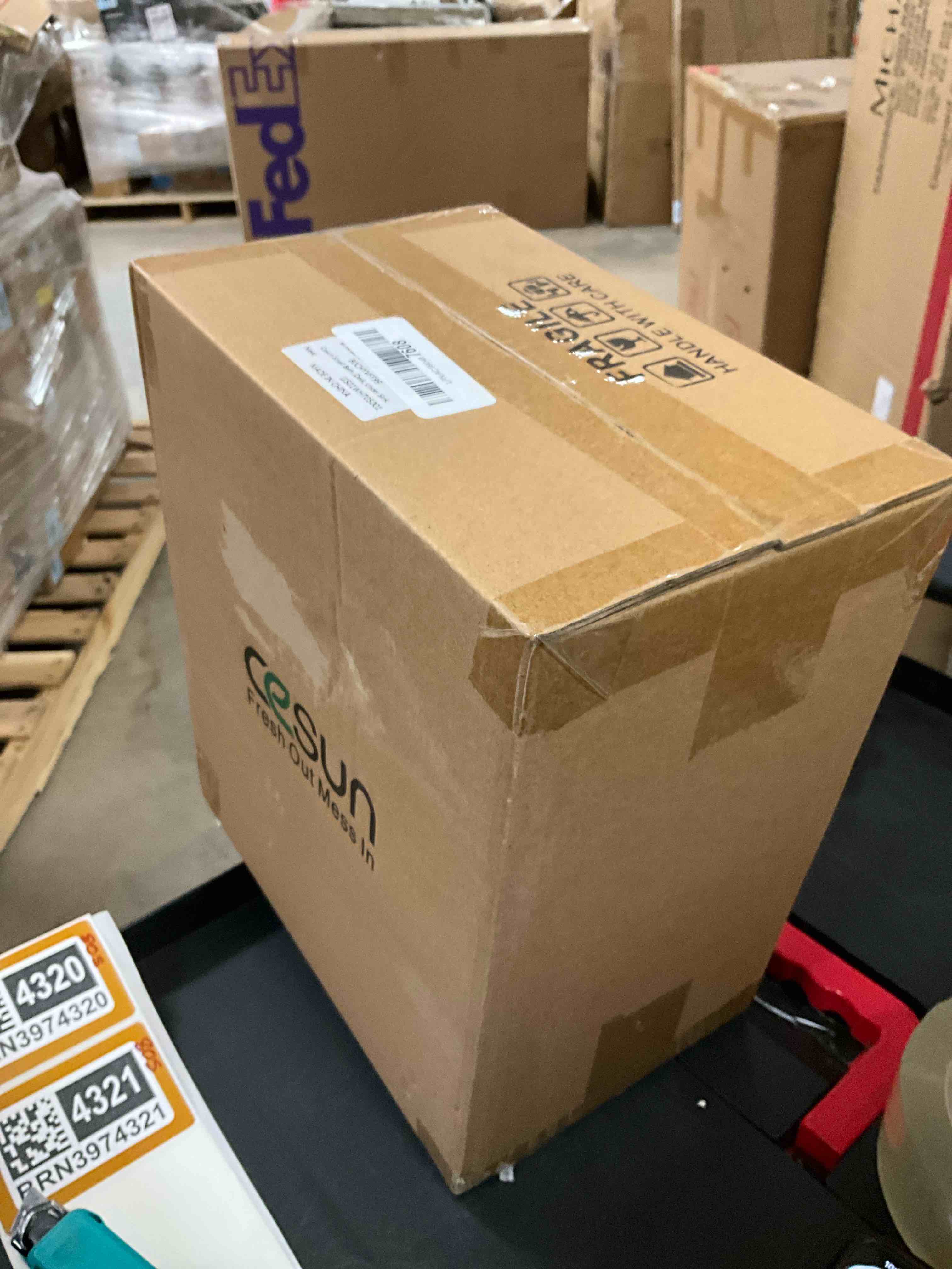 https://s3.amazonaws.com/lotting-images-prod/bidfta/BRN3974321_1778251105815.jpeg