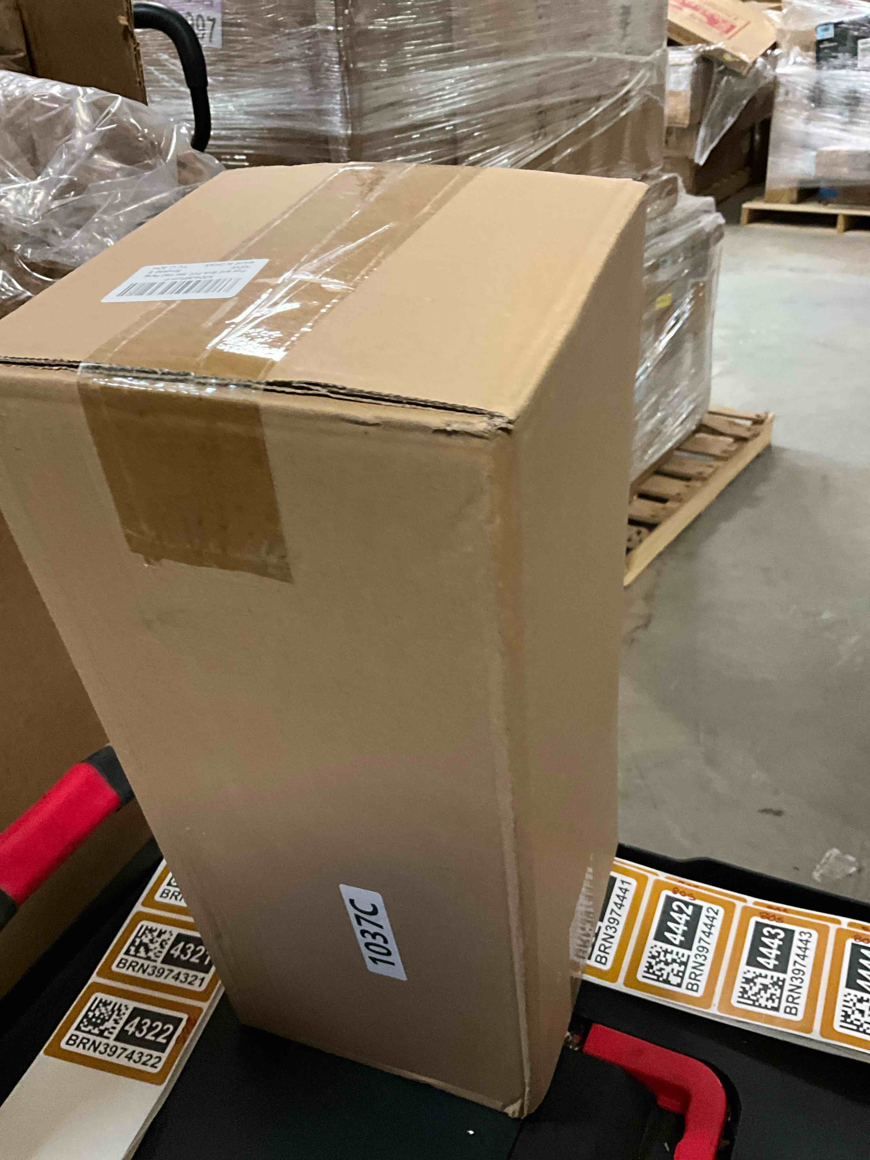 https://s3.amazonaws.com/lotting-images-prod/bidfta/BRN3974322_1778250962511.jpeg