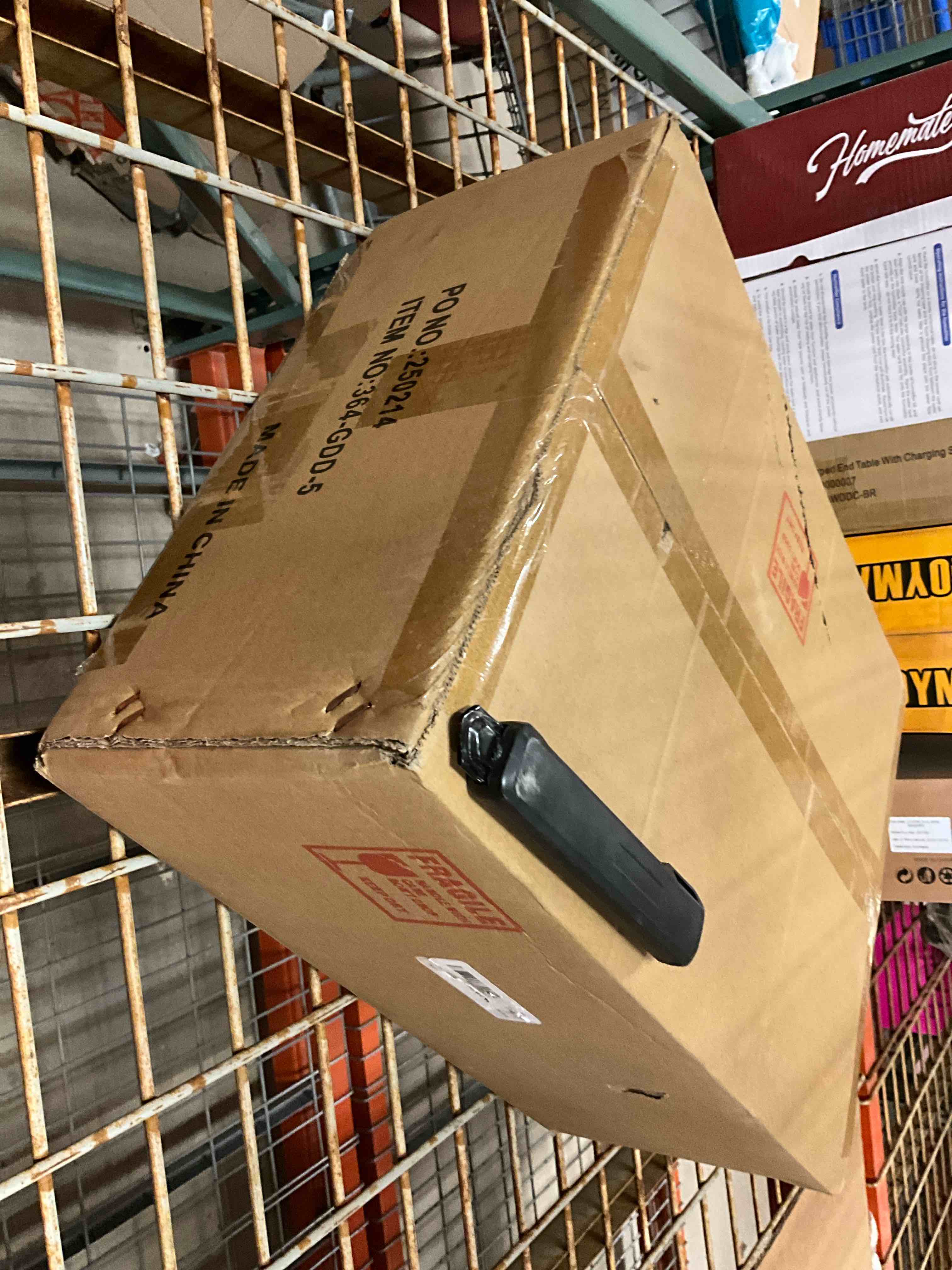 https://s3.amazonaws.com/lotting-images-prod/bidfta/BRN3974452_1778249415059.jpeg
