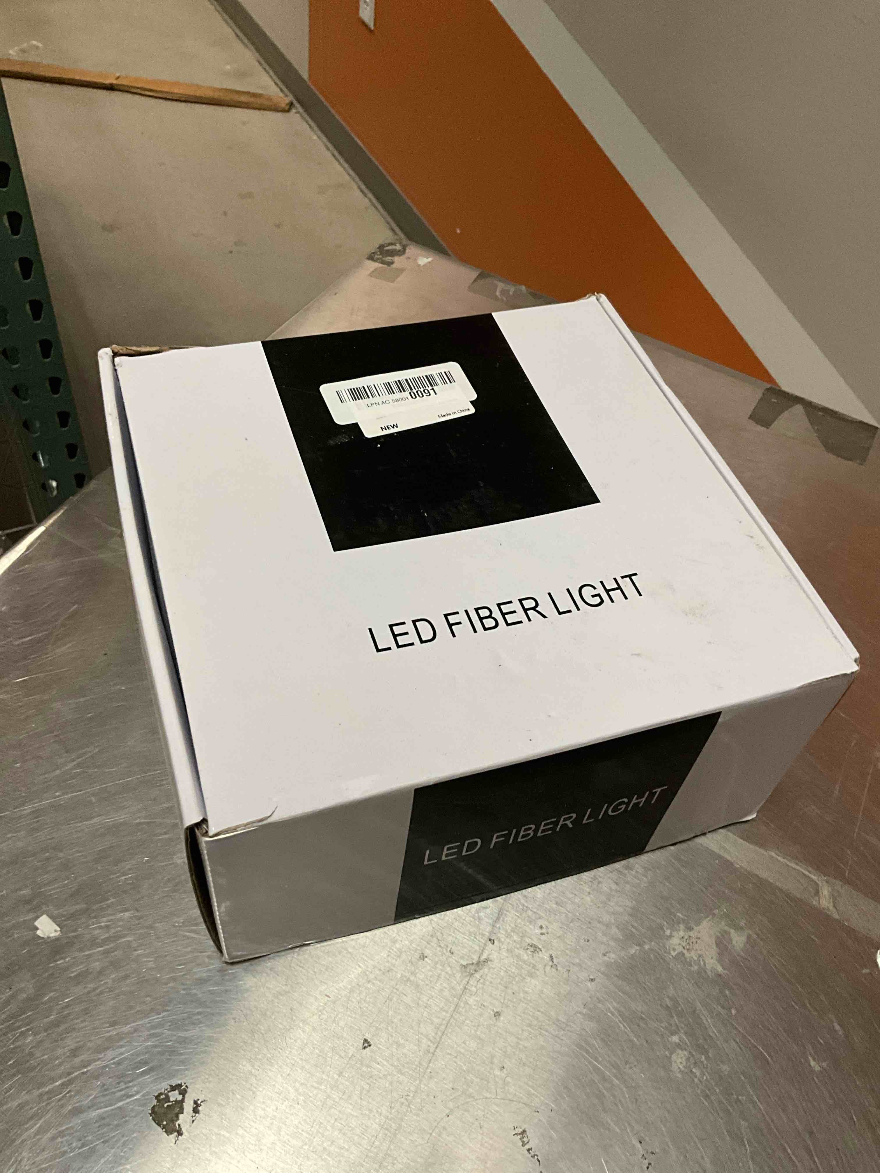 https://s3.amazonaws.com/lotting-images-prod/bidfta/BRN3974533_1778266083964.jpeg
