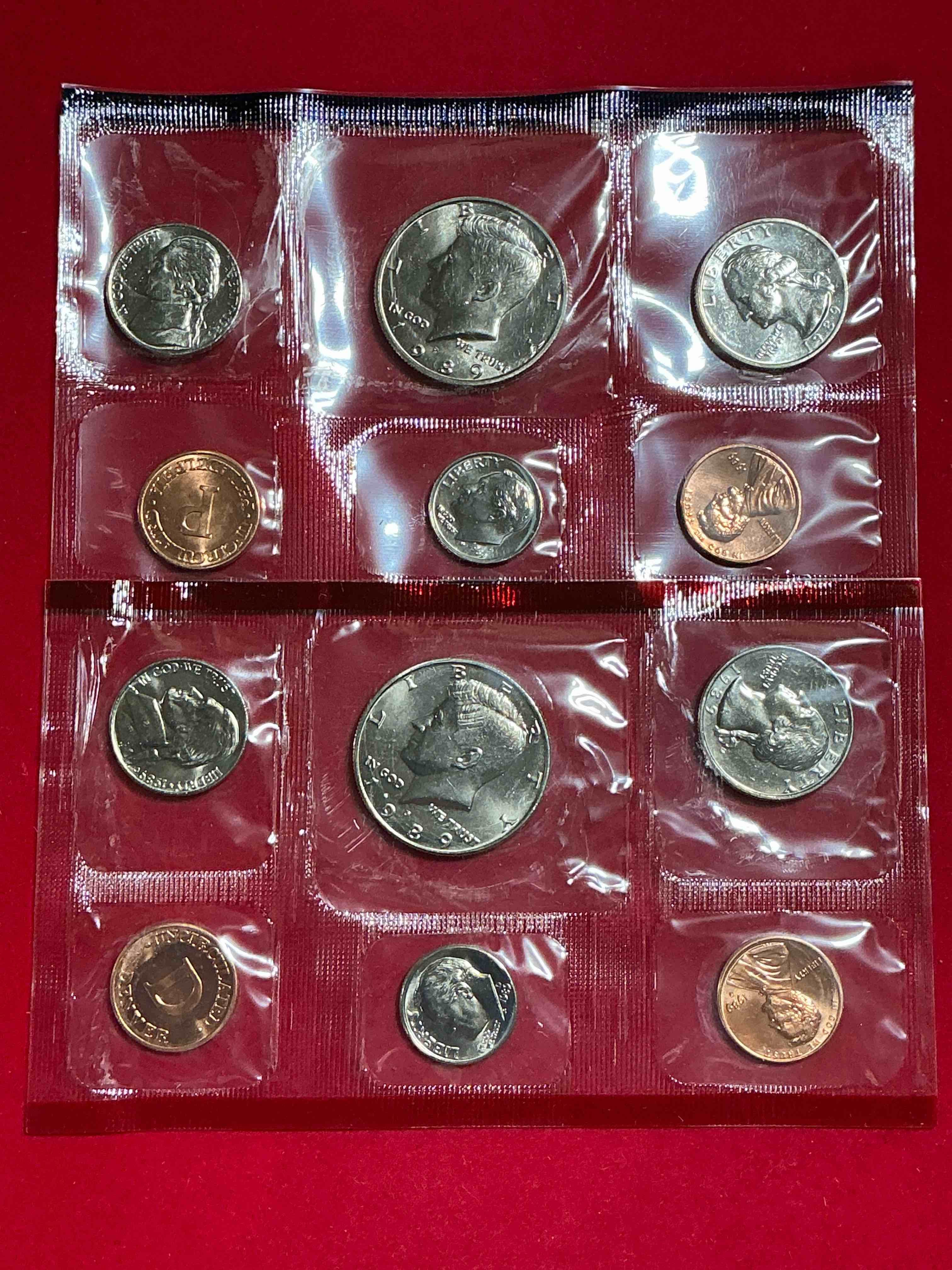 1989 uncirculated u.s. mint coins! attention all swifties out there! what a great year! these gorgeous coins from the mint set features each u.s. coins minted in 1989 in uncirculated condition, from each mint mark, philly & denver! from the u.s. treasury in 1989! own an awesome investment & incredible piece of u.s. history! also makes for an awesome gift!