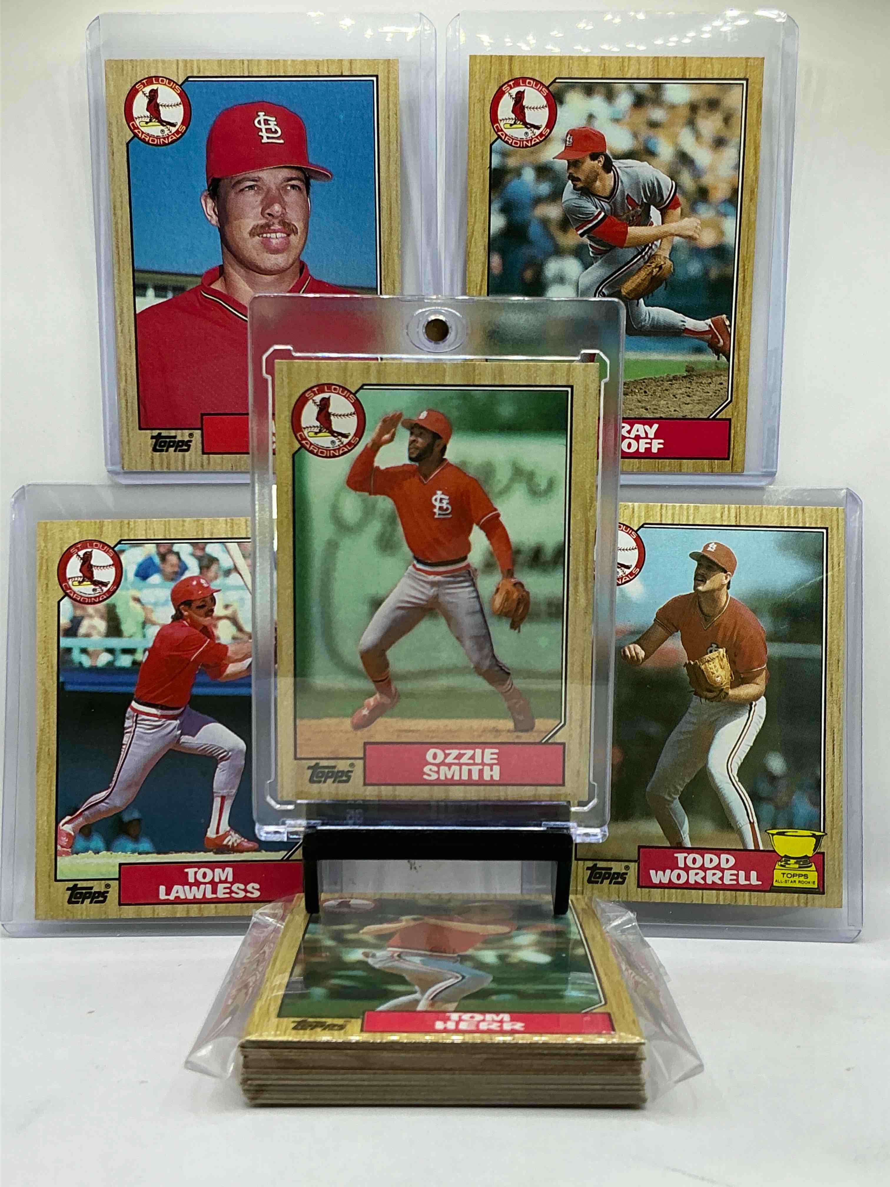 Condition photo showing New/Like New for Ozzie Smith! St Louis Cardinals Team Set! Includes Commons, Legends, Ozzie Smith, Todd Worrell, Tom Lawless & More!