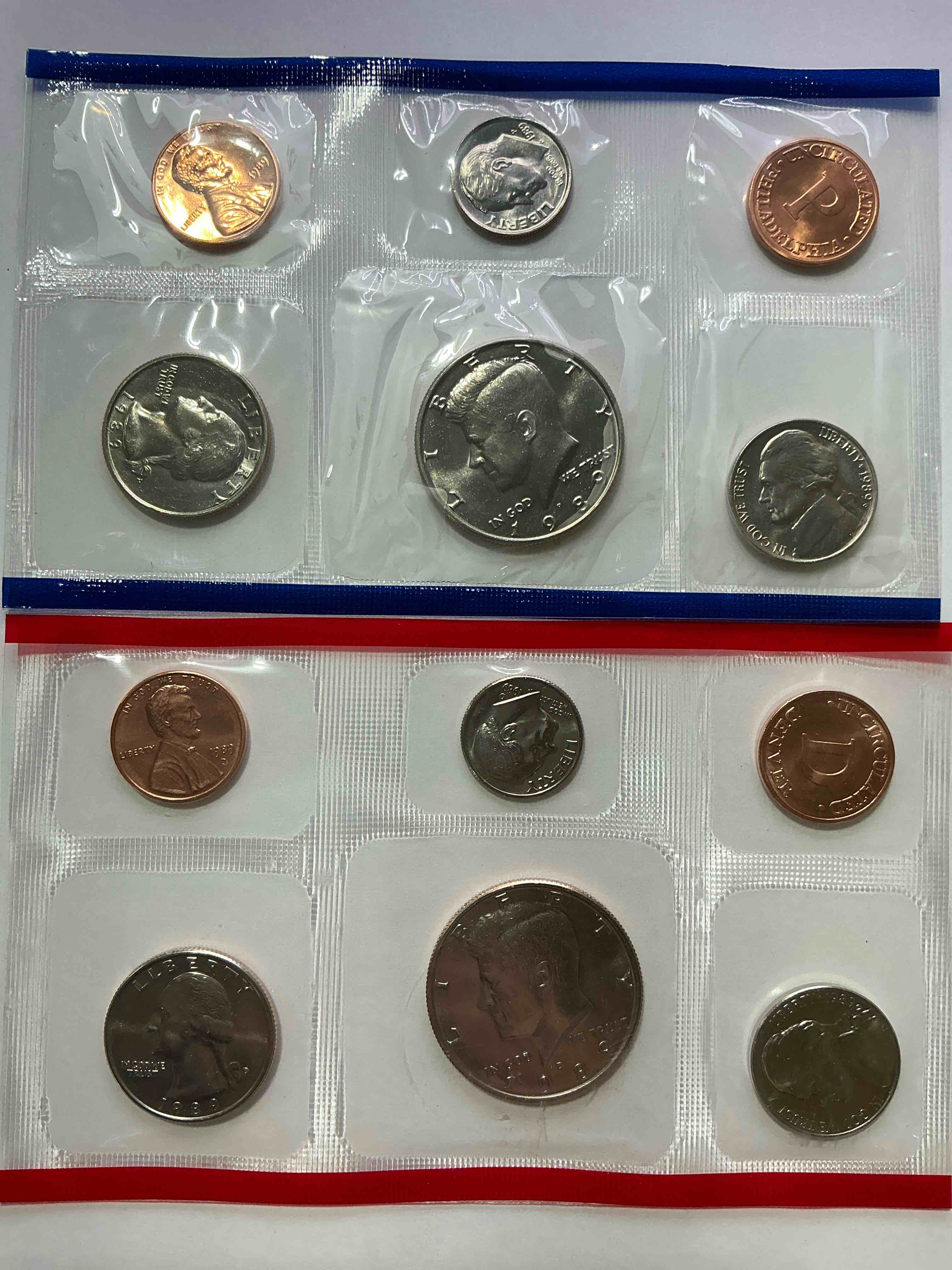 1989 uncirculated u.s. mint coins! attention all swifties out there! what a great year! these gorgeous coins from the mint set features each u.s. coins minted in 1989 in uncirculated condition, from each mint mark, philly & denver! from the u.s. treasury in 1989! own an awesome investment & incredible piece of u.s. history! also makes for an awesome gift!