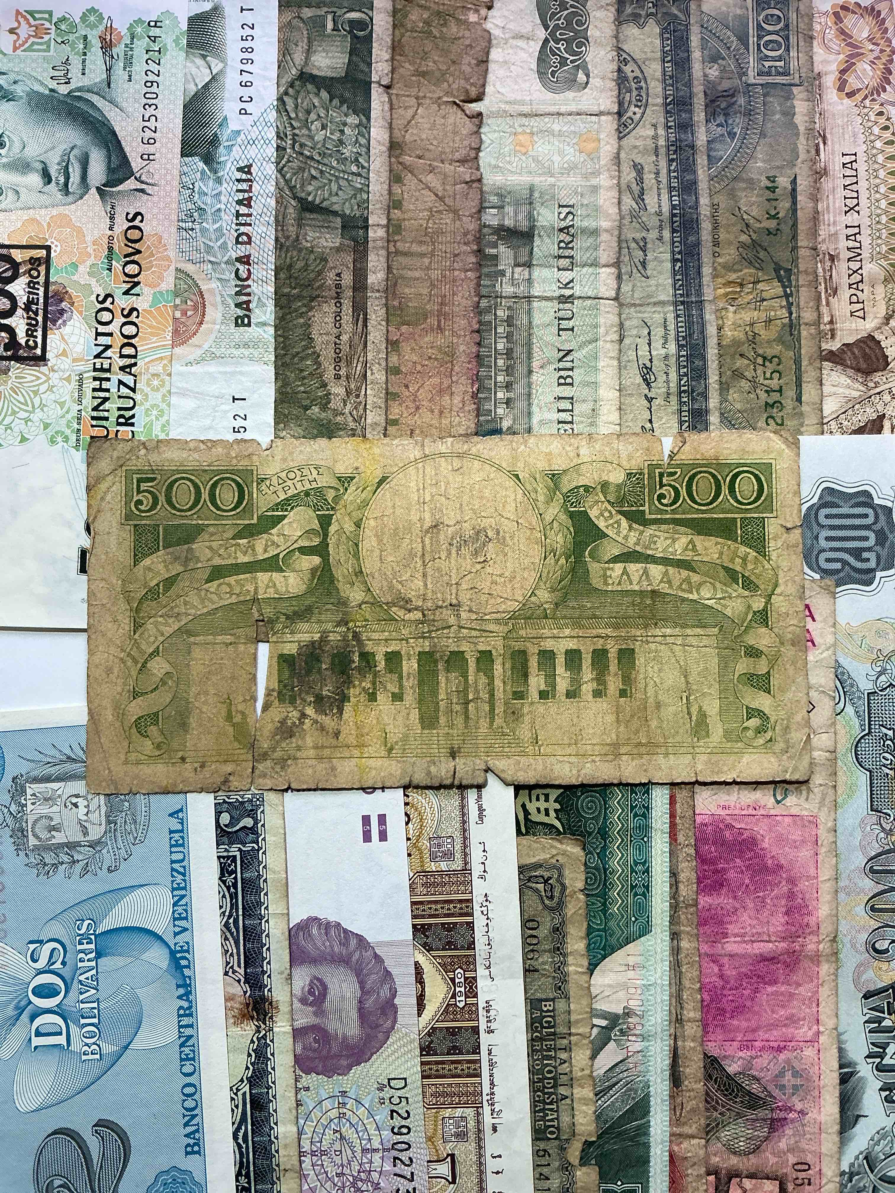 Condition photo showing Good Condition for World Antique & Modern Authentic Paper Money! Genuine Paper Currency From Around The World, All Bills Unique & Typically Span The Last 100 Years Or So! In Circulated & Uncirculated Condition! Impossible To Collect! 