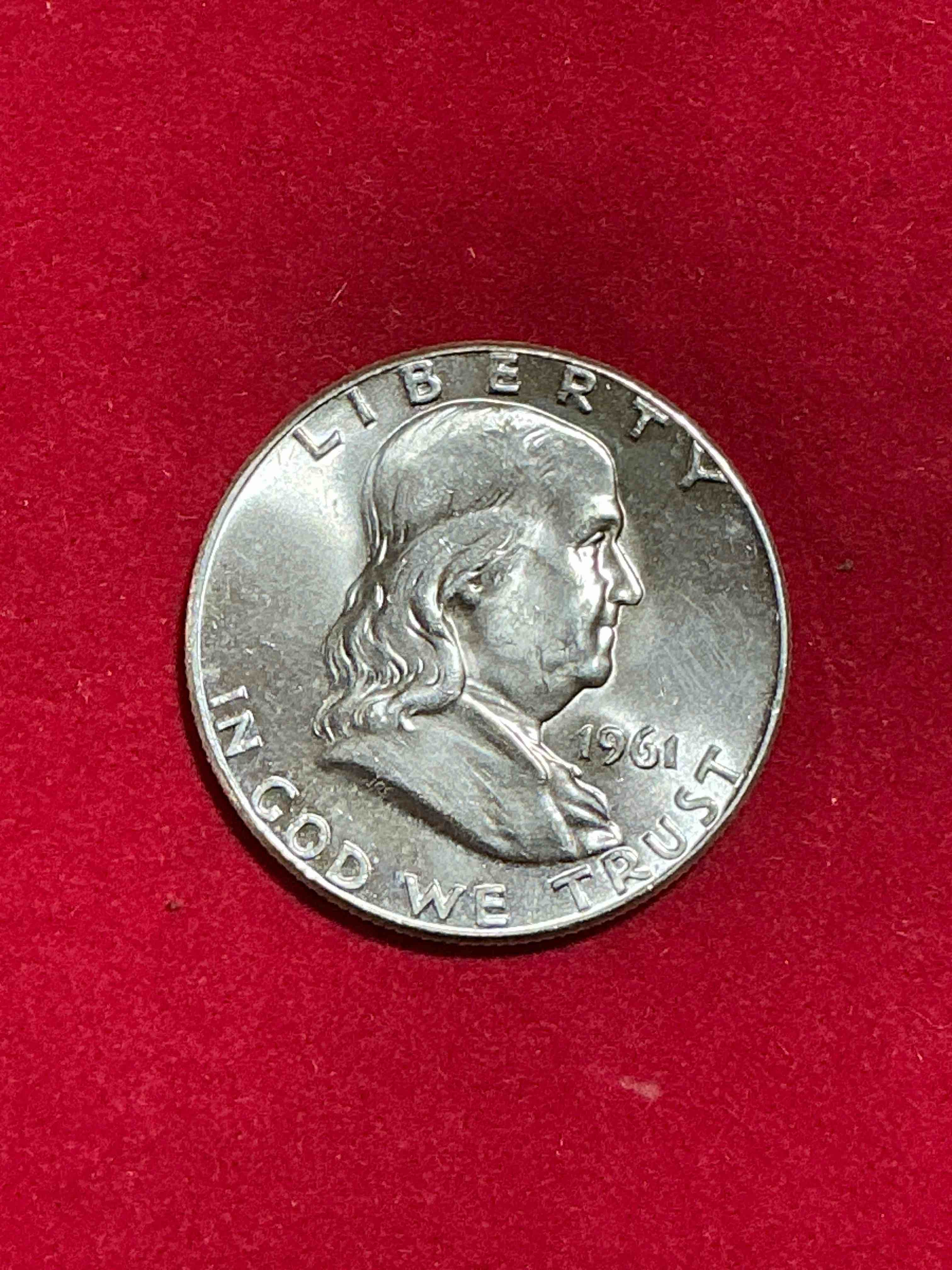 uncirculated ben franklin silver! pre 1965 silver u.s. half dollar coins! before 1965 american half dollars were actually silver, here is a rare version in excellent, uncirculated condition! great for investing in precious metals! these heavy half dollars were minted at 90% silver and 10% copper, giving them a net weight of 36169 ounces of pure silver per coin! very rare in this great. condition!