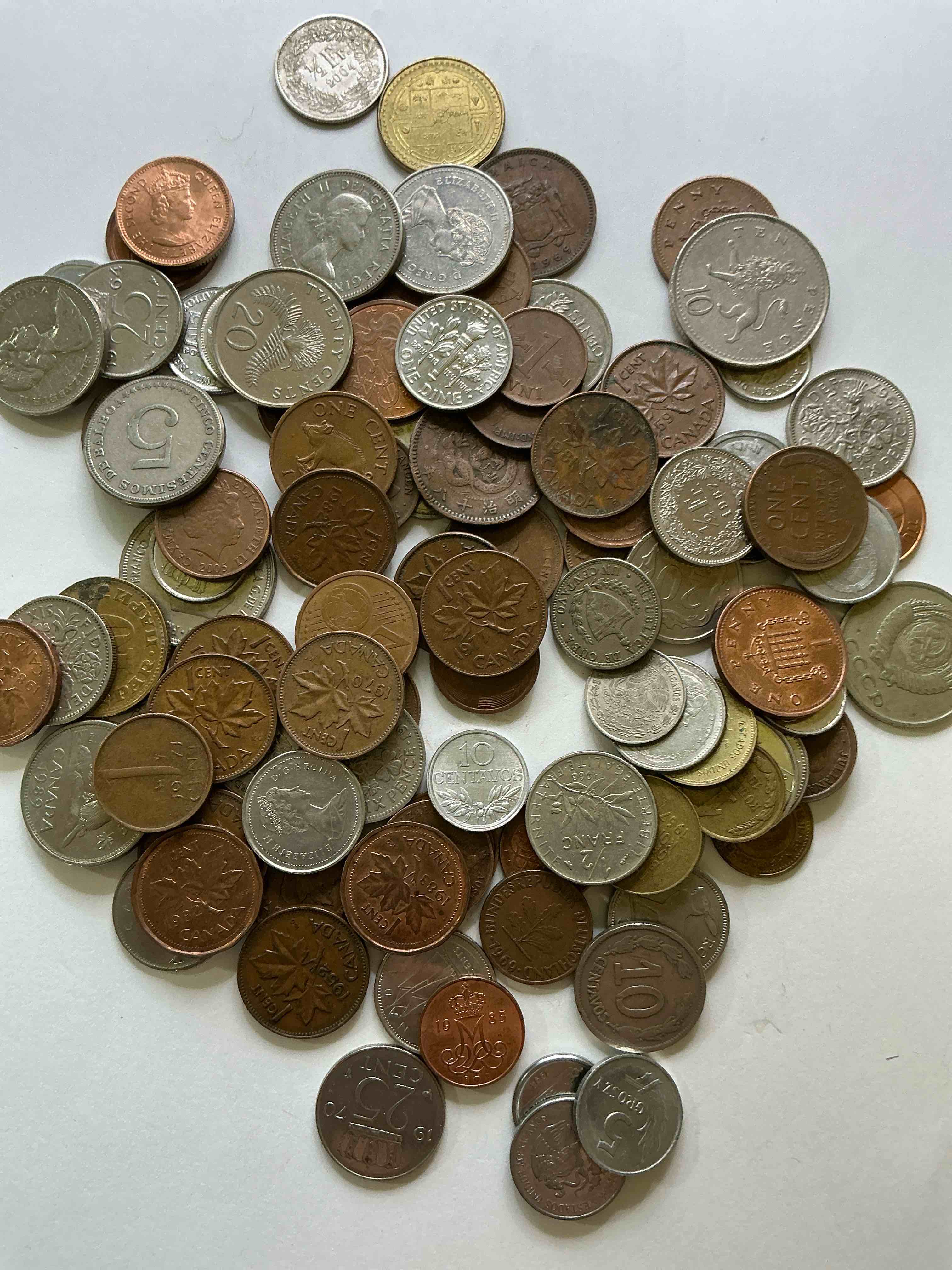 World Coins, Antique & Vintage! Each Lot Is Unique! Many Different Years, Countries, Sizes & Exotic Places. This Cool Collection Of Antique Coins From Around The World Is Loads Of Fun! Have Fun Identifying Each Coin & Country As A Great Educational Tool! A Great Investment Too!