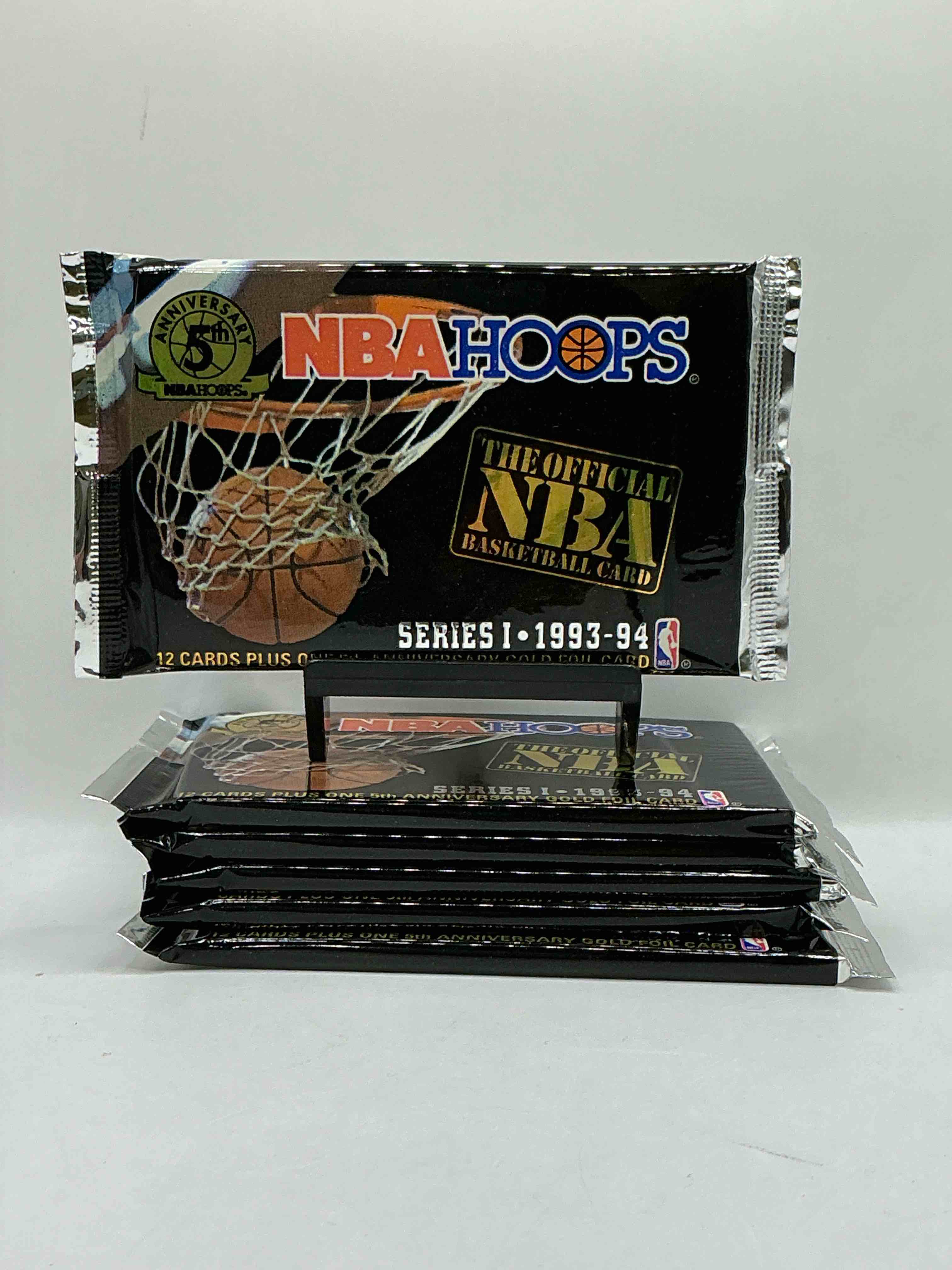 michael jordan!? 90’s basketball stars!! nba hoops premium series i basketball packs! 1993-94 edition skybox packs! these beautiful packs are getting to be very hard to find. these premiere edition card packs are rare & super cool! look for michael jordan, david robinson, dennis rodman & so many more 80’s & 90’s legends!
