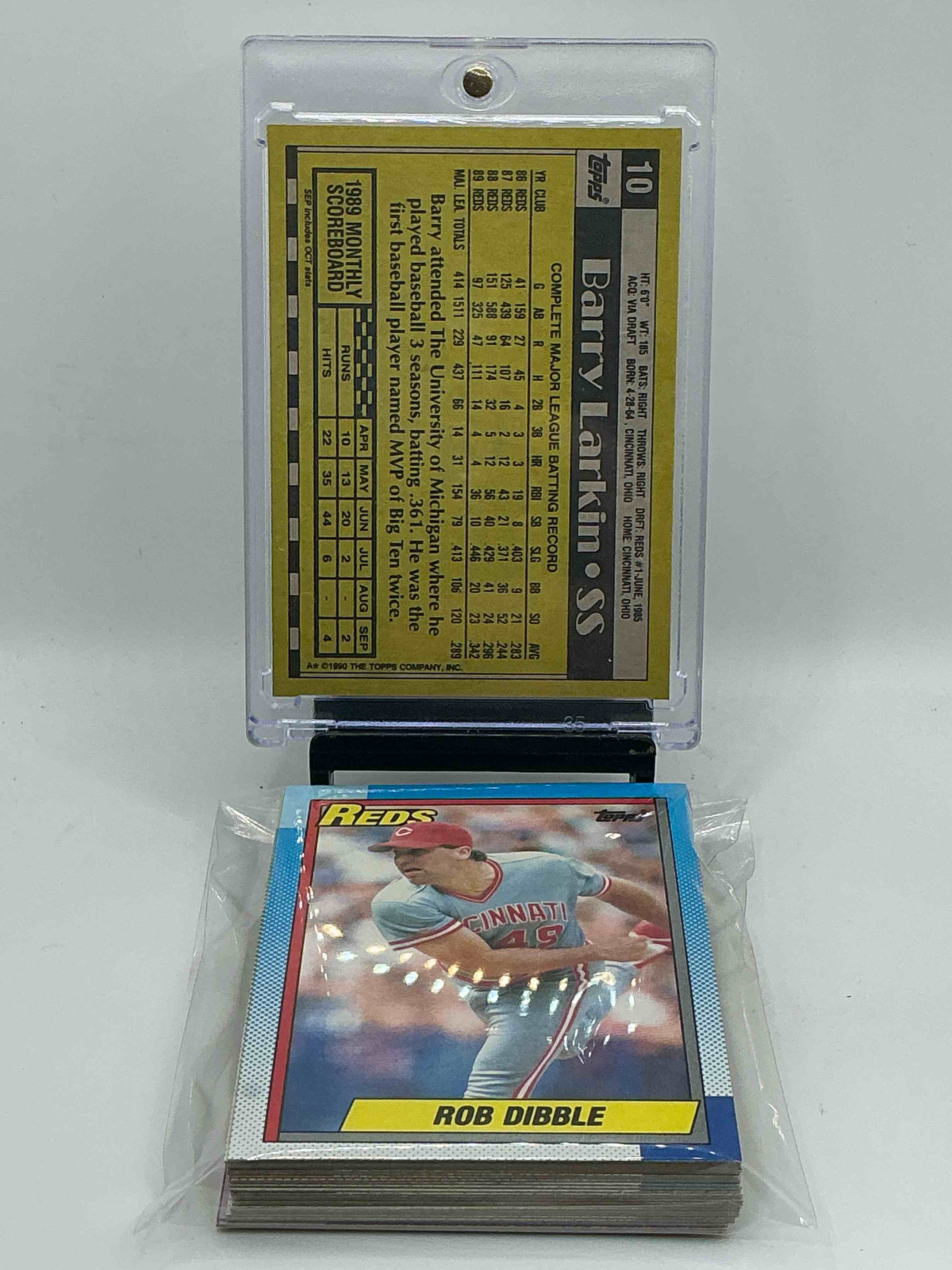 Condition photo showing New/Like New for 1990 Reds Topps Baseball Team Set! Vintage Reds Lot! Barry Larkin & More! 80’s Baseball History… Cincinnati Reds!