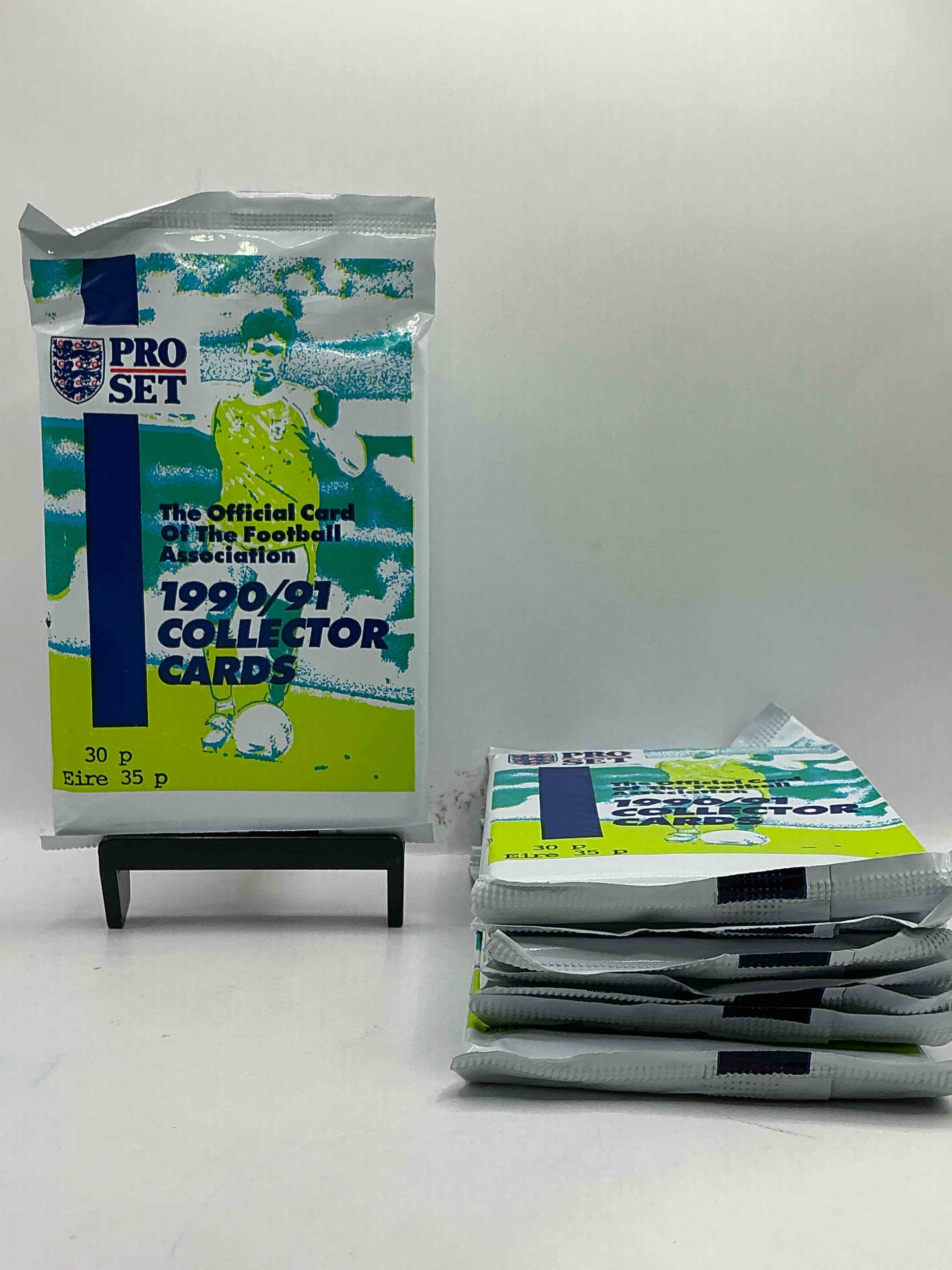 Pro Set Soccer Collector Cards! Soccer Packs! Look For Soccer Legends, Diego Maradona, Romario & More! 