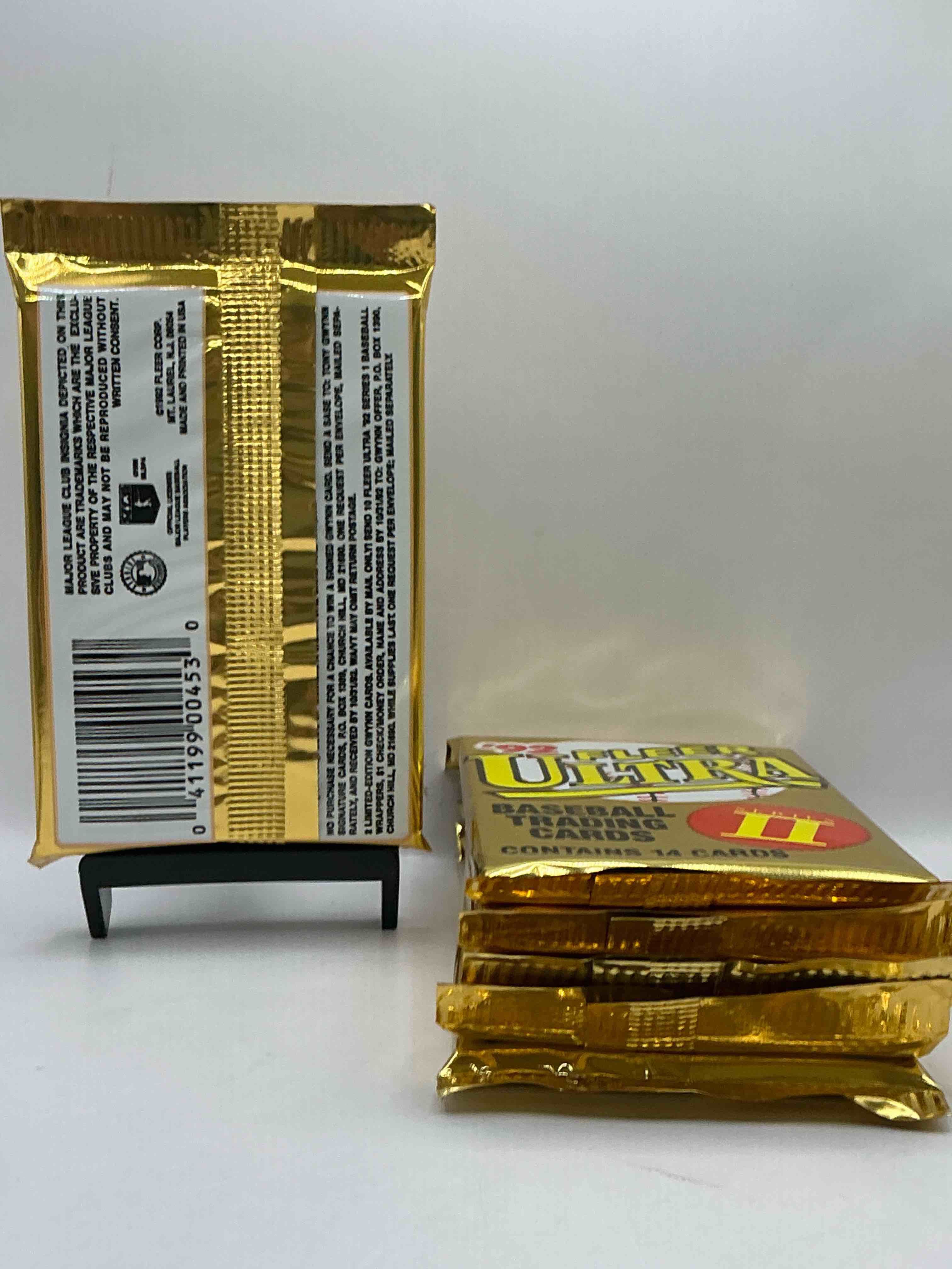 Condition photo showing New/Like New for 1992 Fleer Ultra Series I & II Baseball Sealed Card Pack, Direct From Original Sealed Retail Case! Search For Valuable Early Ken Griffey Jr., Nolan Ryan, Cal Ripken Jr. & Much More In This Premium Card Set! These Cards Are Gorgeous!