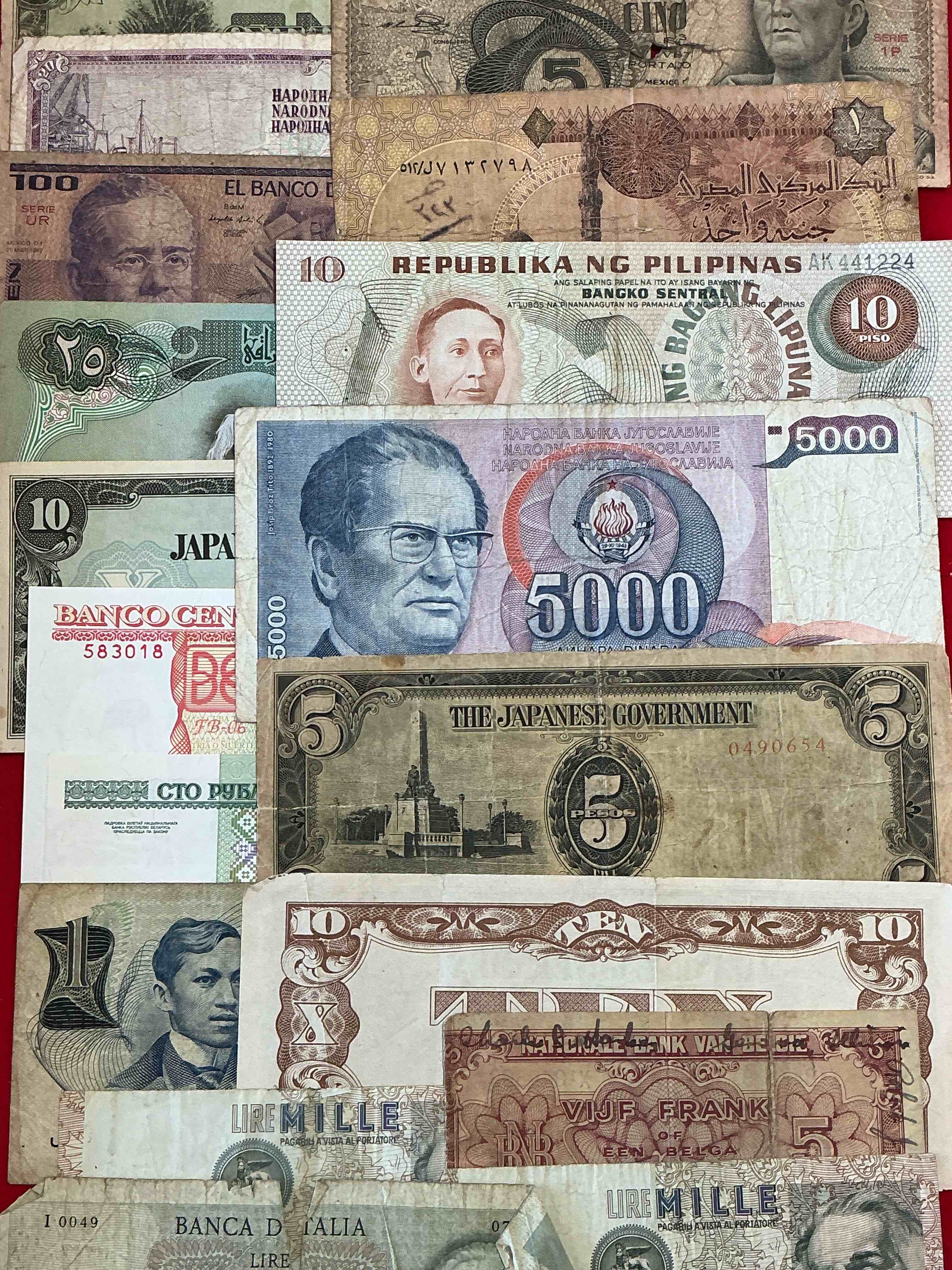 Condition photo showing Good Condition for World Antique & Modern Authentic Paper Money! Genuine Paper Currency From Around The World, All Bills Unique & Typically Span The Last 100 Years Or So! In Circulated & Uncirculated Condition! Impossible To Collect! 