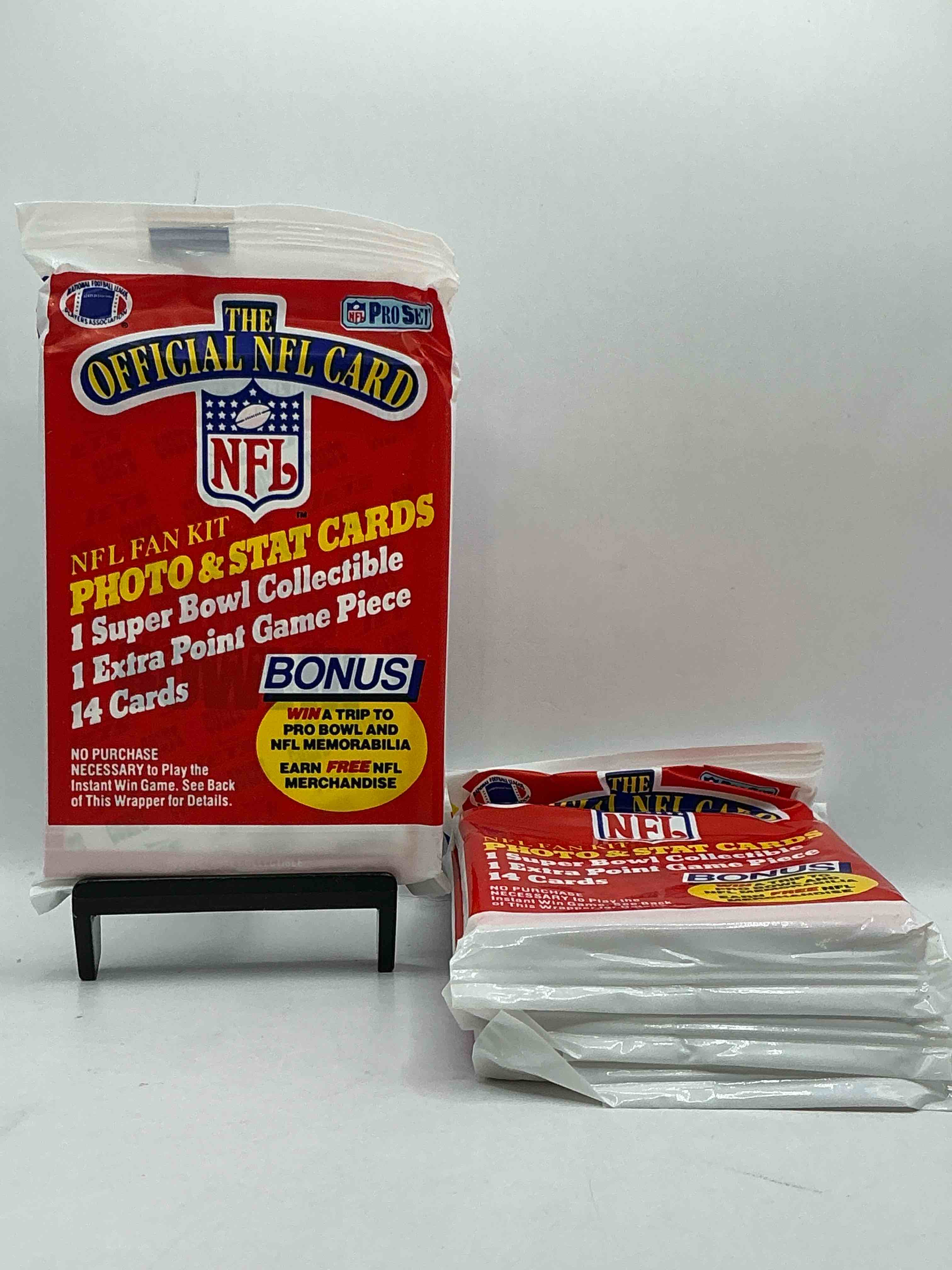 Loaded! 1989 Pro Set Football Sealed Card Pack, Direct From Original Retail Case!Highly Sought After By Collectors As This Year Is Loaded With High Profile Rookies!Search For Rookie Cards From Barry Sanders, Deion Sanders, Troy Aikman, Michael Irvin & Much More! Getting Hard To Find!