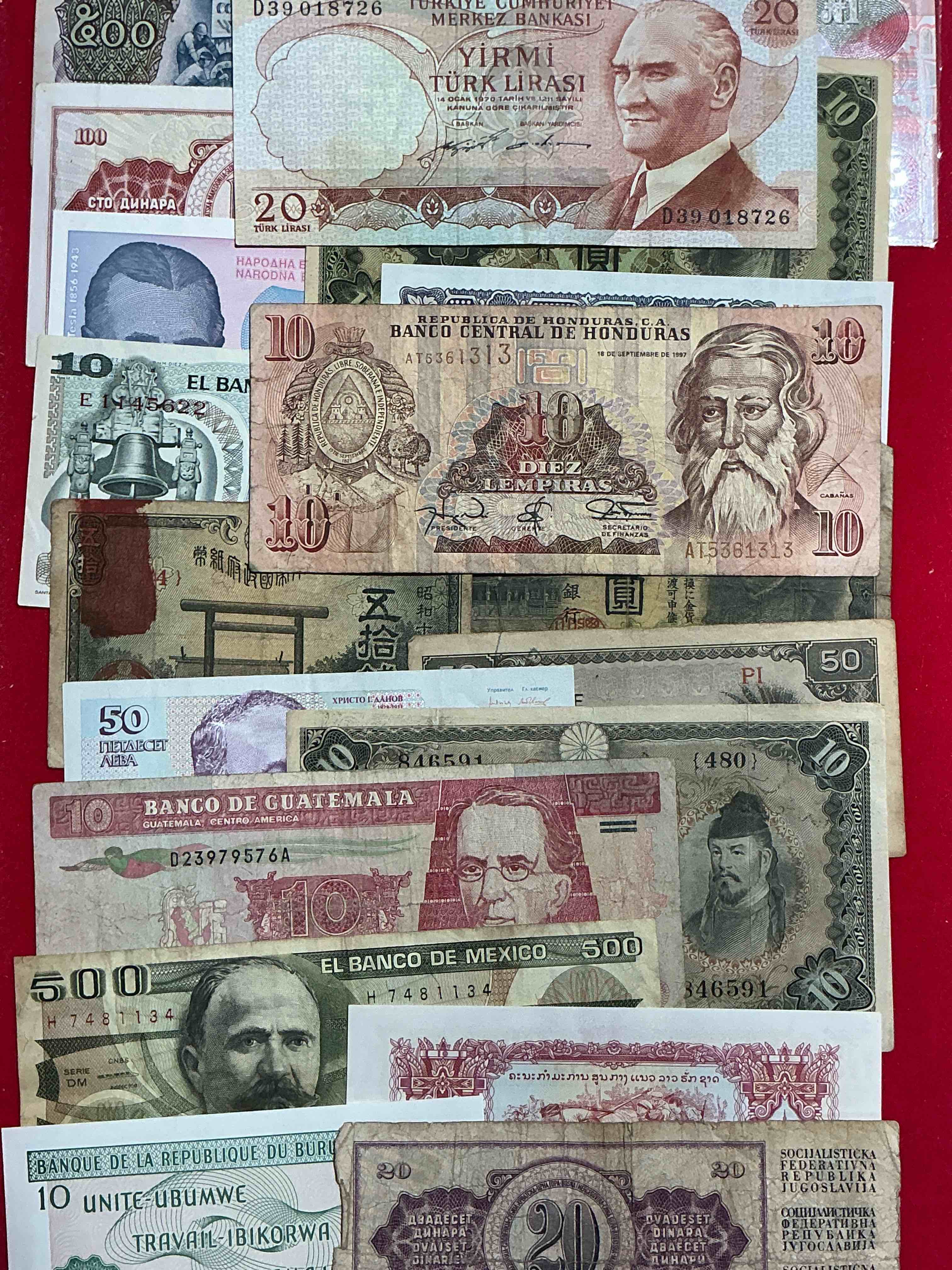 Condition photo showing Good Condition for World Antique & Modern Authentic Paper Money! Genuine Paper Currency From Around The World, All Bills Unique & Typically Span The Last 100 Years Or So! In Circulated & Uncirculated Condition! Impossible To Collect! 