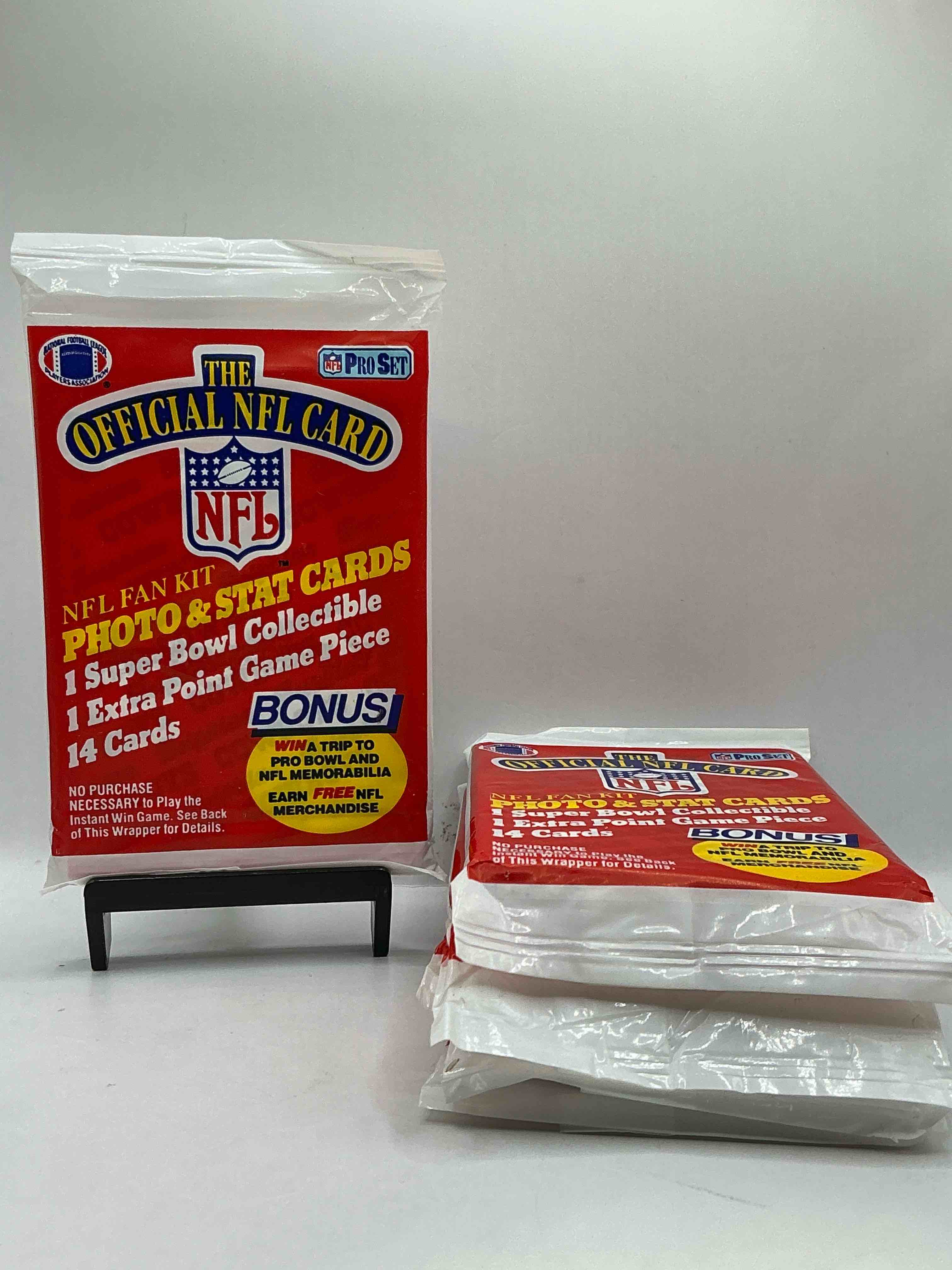 loaded! 1989 pro set football sealed card pack, direct from original retail case!highly sought after by collectors as this year is loaded with high profile rookies!search for rookie cards from barry sanders, deion sanders, troy aikman, michael irvin & much more! getting hard to find!