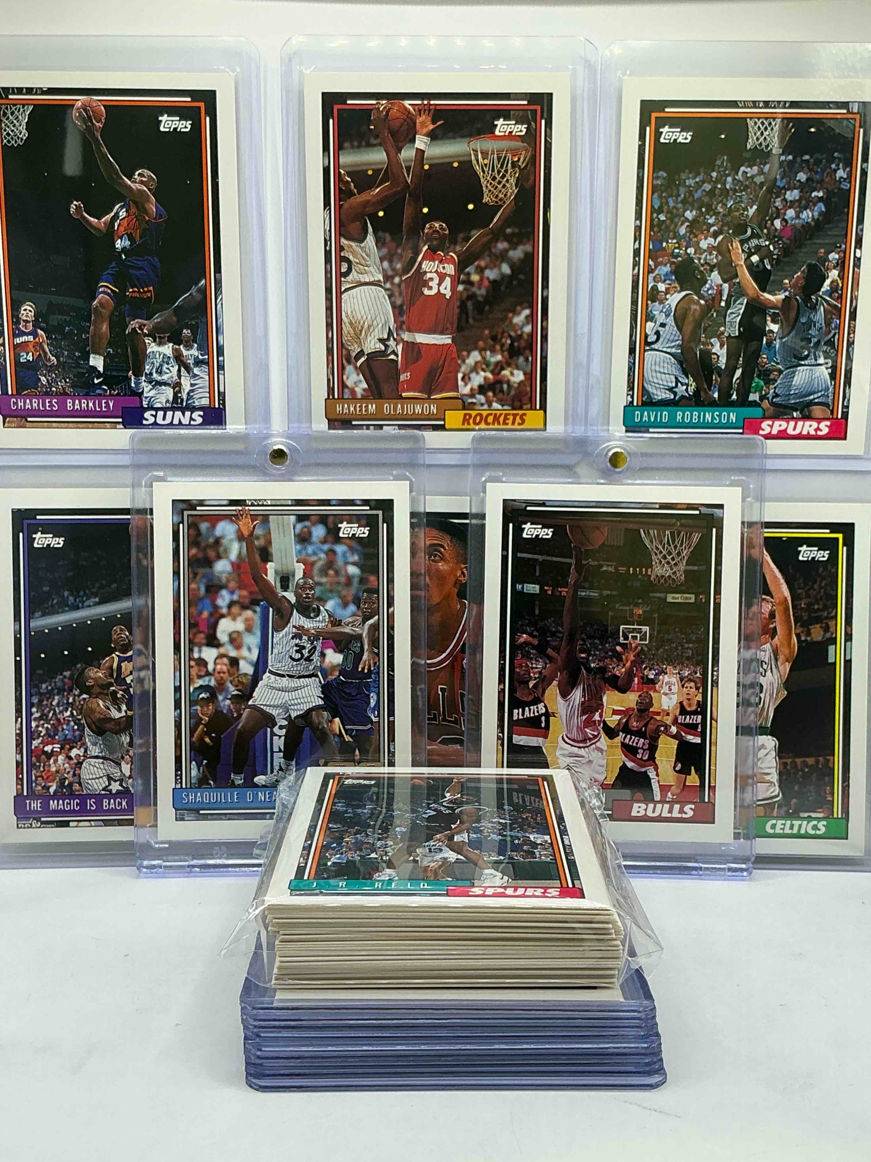 shaquille o’neal rookie card! rare michael jordan card & more! 1993 topps basketball 50 card lot, includes commons, legends, heroes & more! 1980’s & 1990’s basketball legends! david robinson, larry bird, hakeem olajuwon, scottie pippen, magic & more! rare! 50 card extravaganza! 