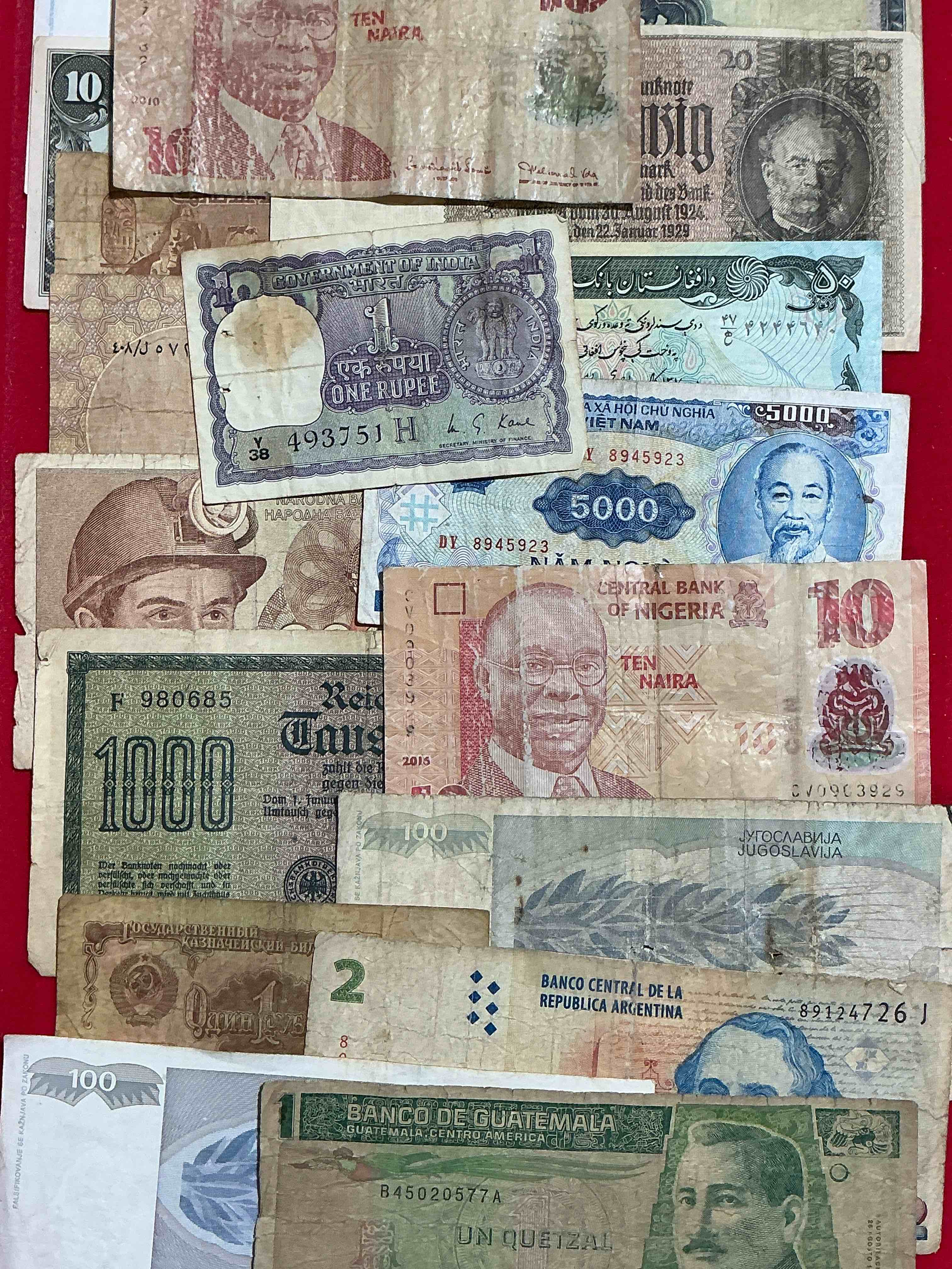 Condition photo showing Good Condition for World Antique & Modern Authentic Paper Money! Genuine Paper Currency From Around The World, All Bills Unique & Typically Span The Last 100 Years Or So! In Circulated & Uncirculated Condition! Impossible To Collect! 