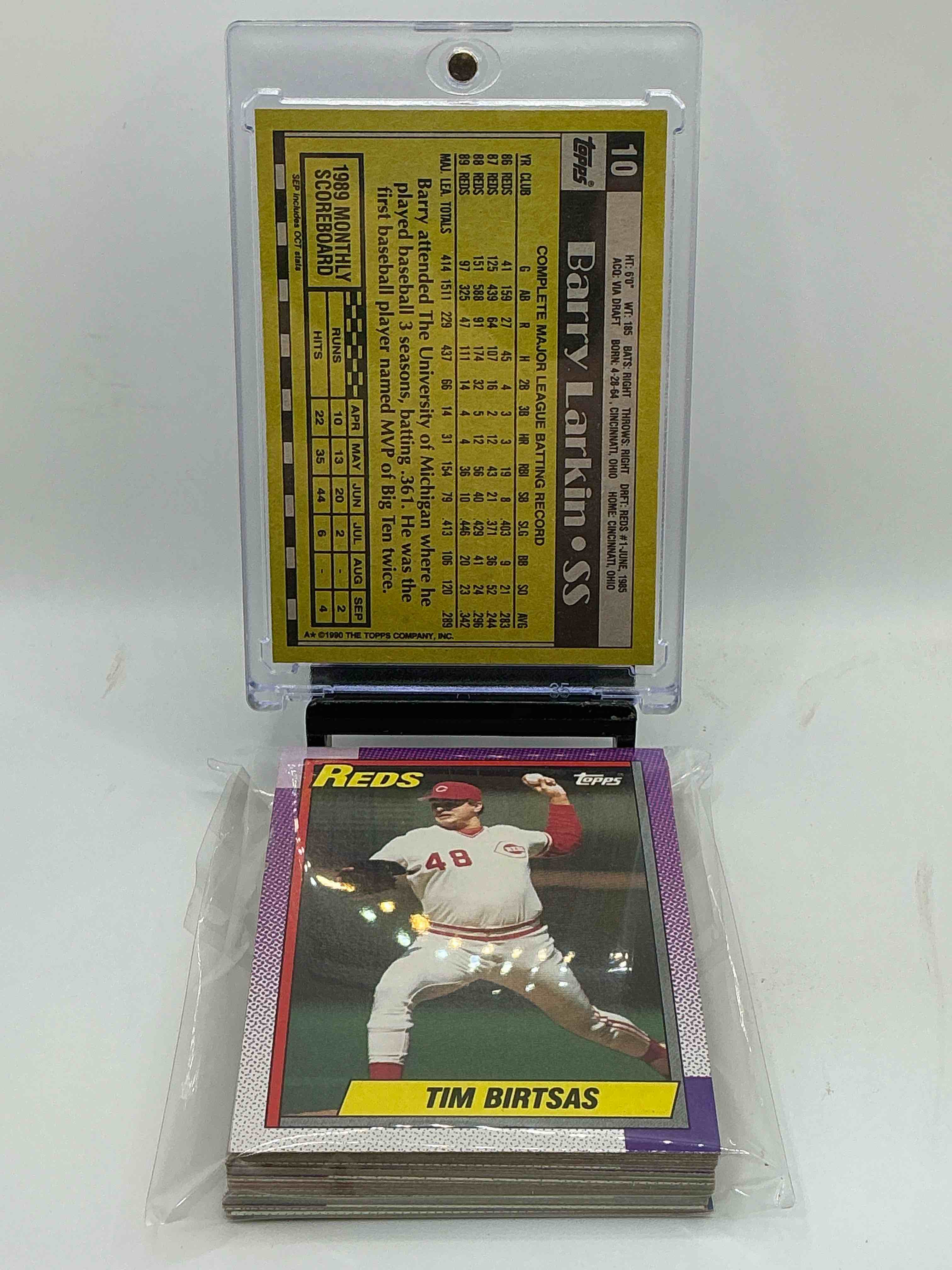 Condition photo showing New/Like New for 1990 Topps Reds Team Set! 26 Card Reds Set! Barry Larkin, Ron Oester & More! Reds Fans Rejoice!