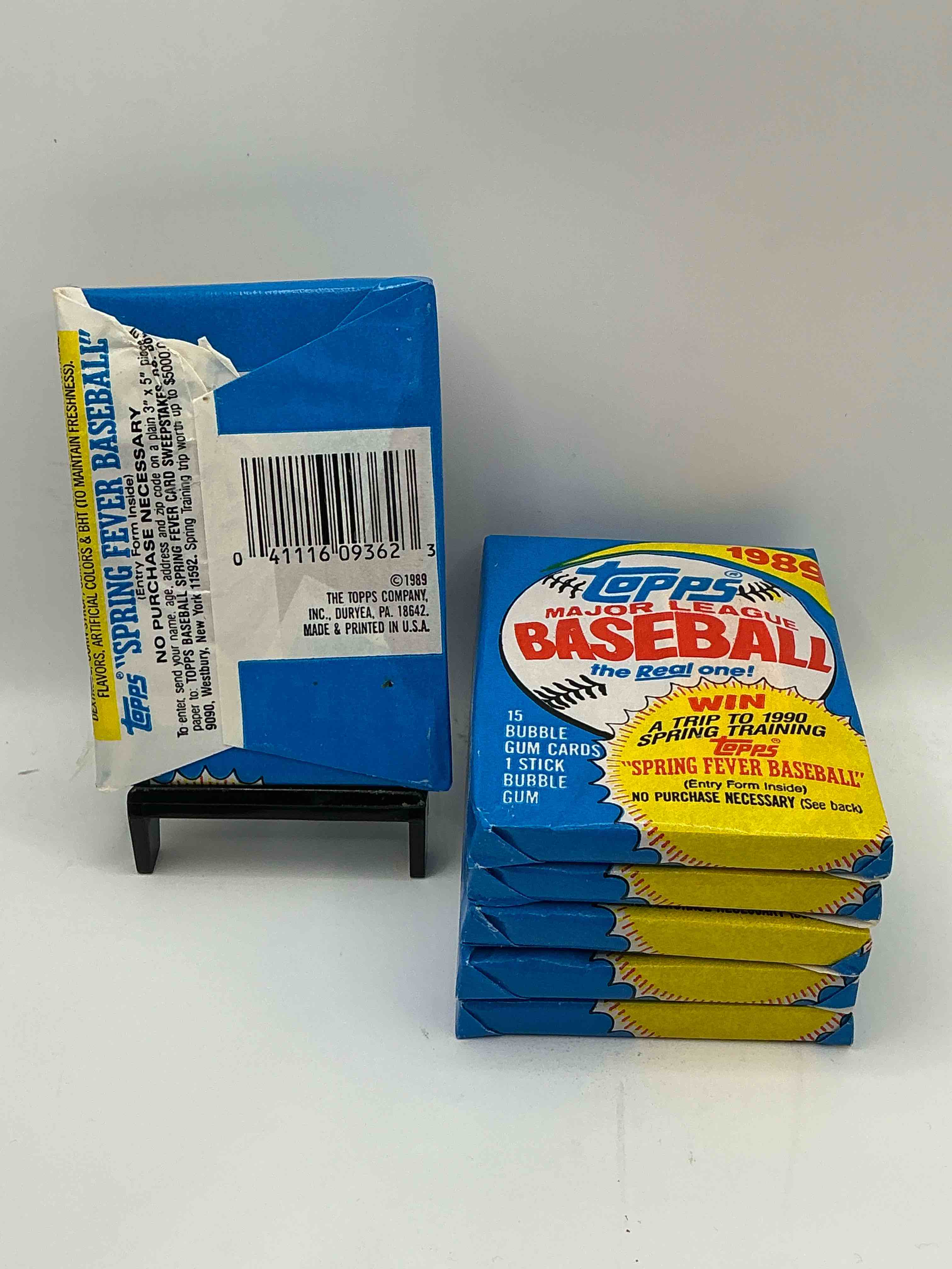 Condition photo showing New/Like New for 1989! Bo Jackson, Deion Sanders, Don Mattingly & More! Insane 1989 Topps Baseball Unopened Sports Card Collectible Wax Packs! Direct From Original Retail Case! Search For Valuable Randy Johnson Rookies!